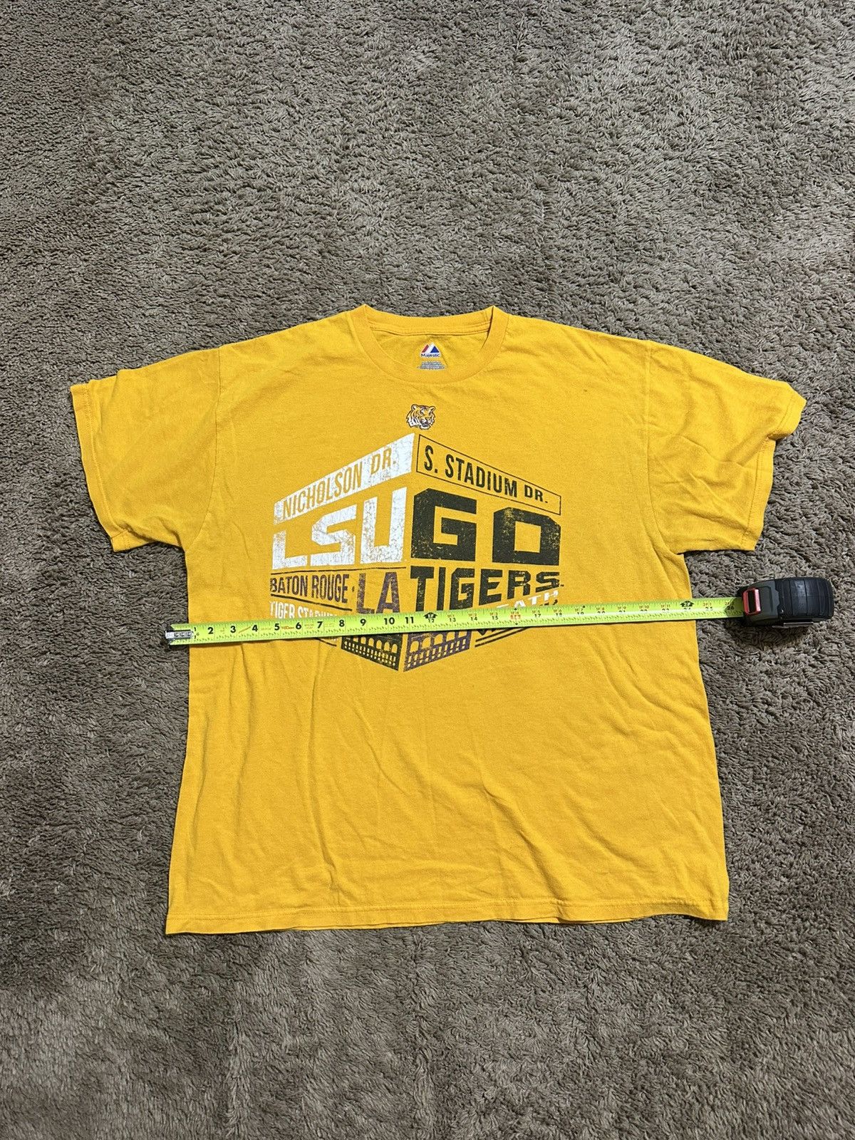 NCAA Vintage NCAA LSU tigers “triple yellow” shirt 00s size XL Size US XL / EU 56 / 4 - 4 Thumbnail