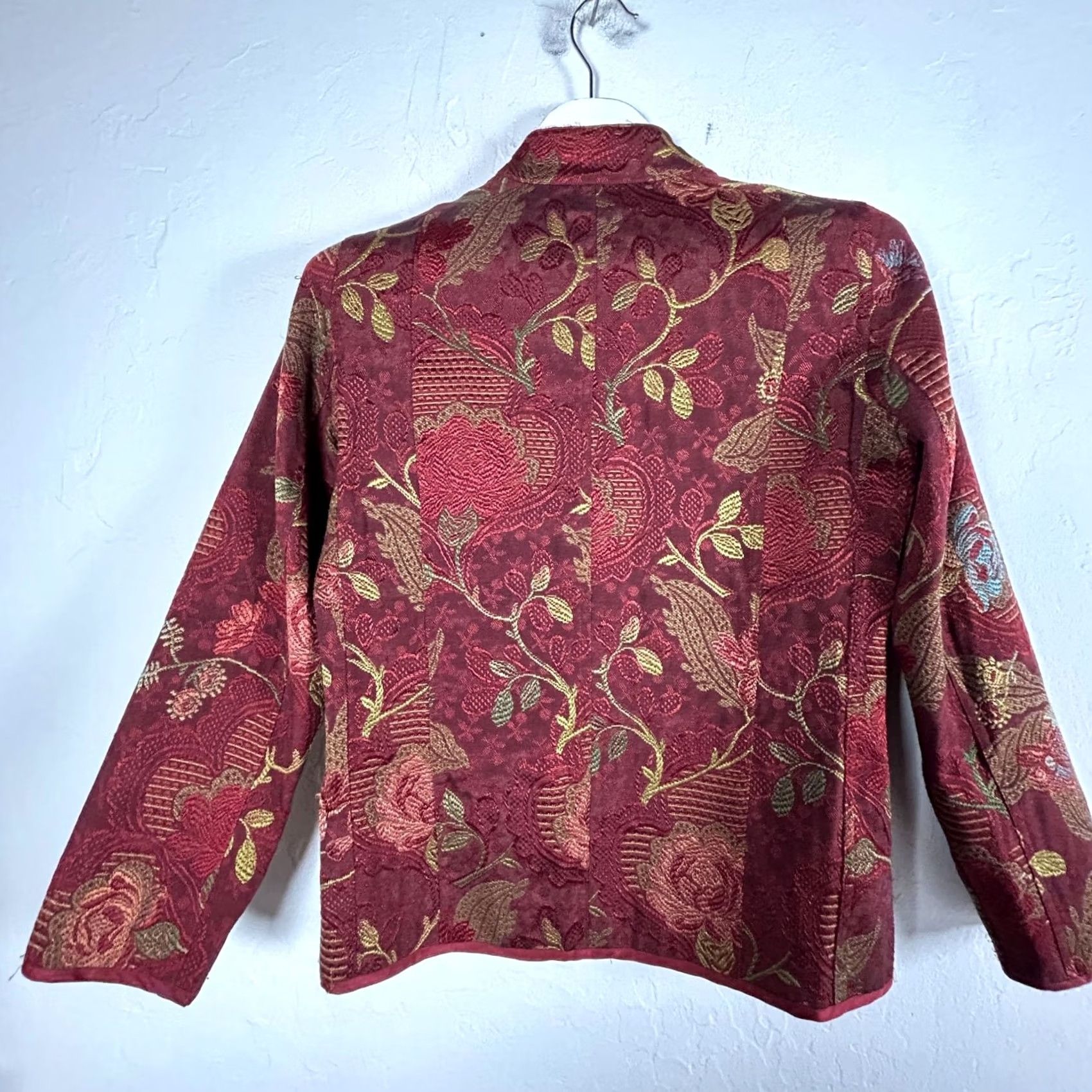 Vintage Chico's Women Red Floral Embroidered Asian Jacket Mandarin Collar Cottage Size 0 Size XS / US 0-2 / IT 36-38 - 2 Thumbnail