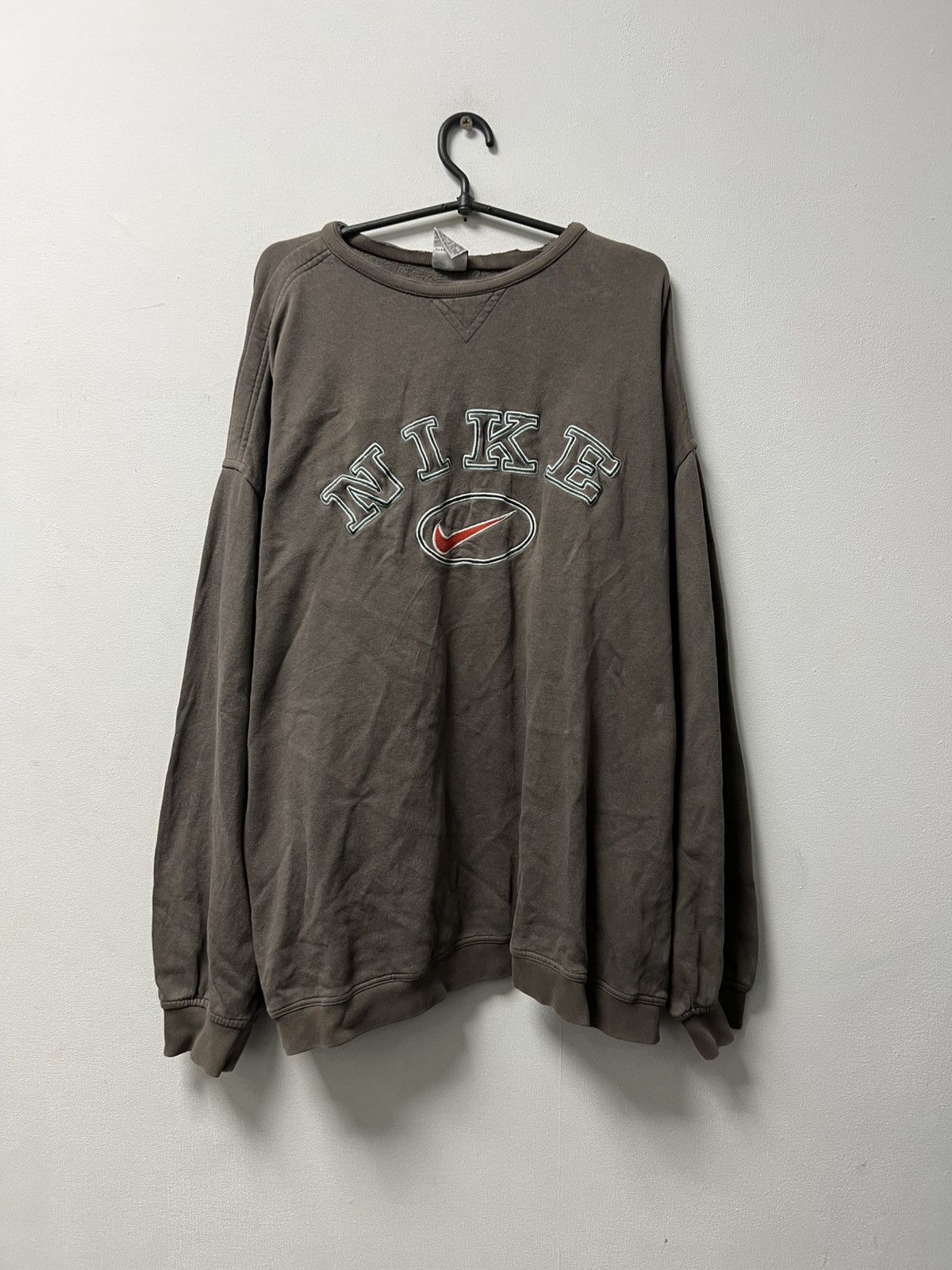 Nike 00s Vintage Nike Sweatshirt Big Logo Baggy Sweatshirt Size US L / EU 52-54 / 3 - 1 Thumbnail