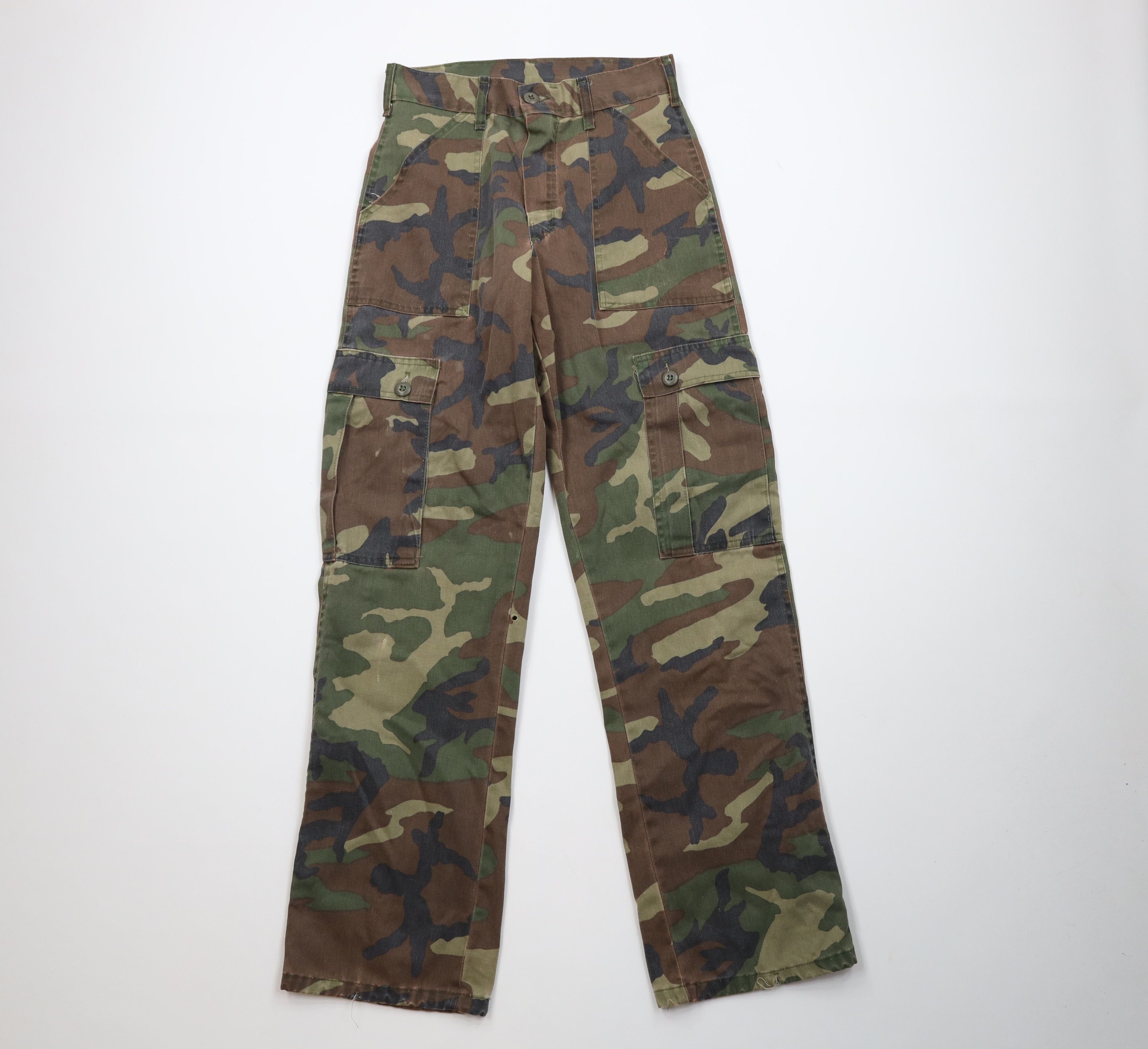 Vintage Vintage 70s Streetwear Camouflage Utility Cargo Pants USA Size US 29 - 1 Thumbnail