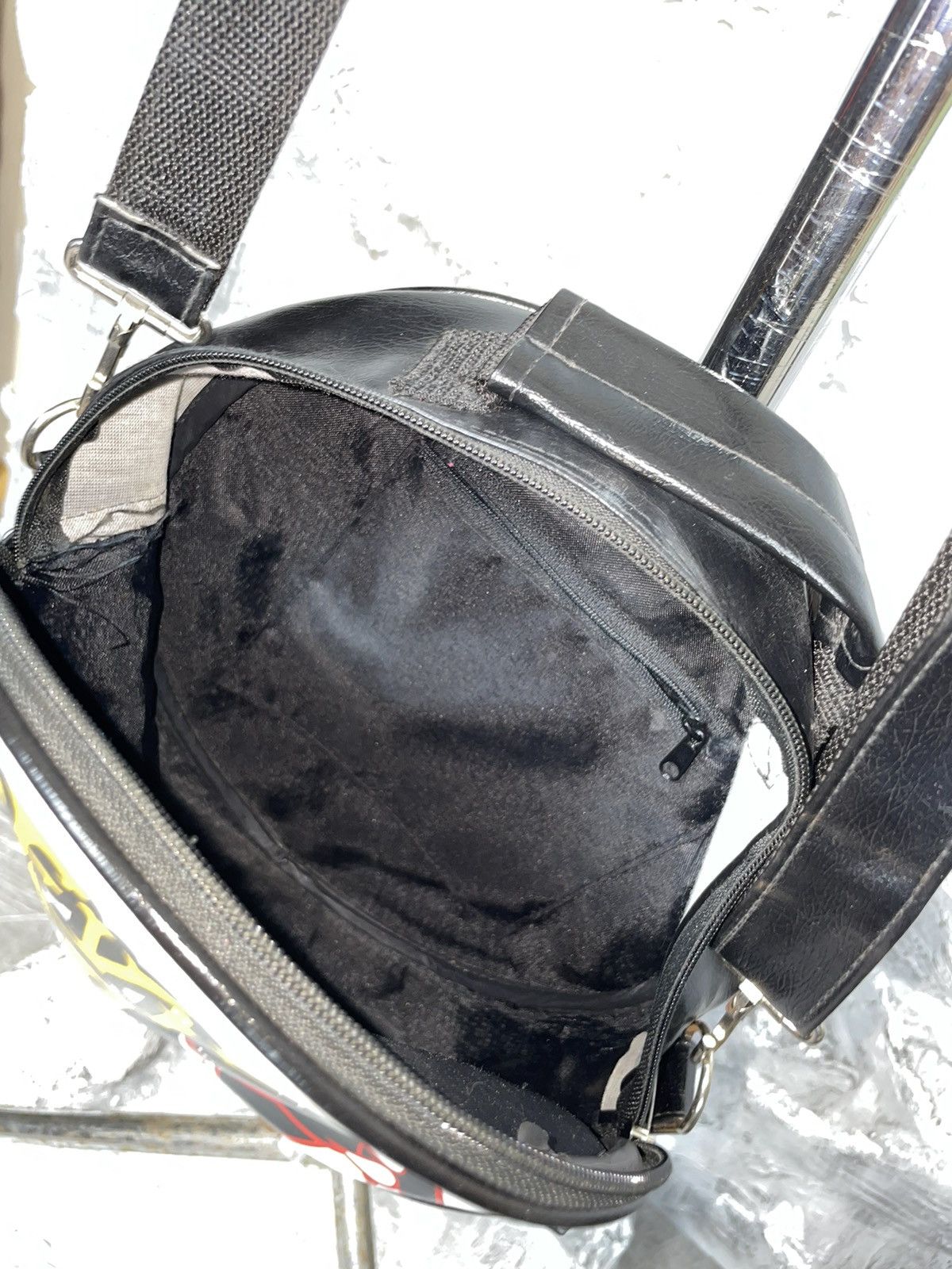 Hysteric Glamour × Japanese Brand Devil Bear Y2K Punk Shoulder Bag Hysteric Glamour Style Size ONE SIZE - 11 Thumbnail