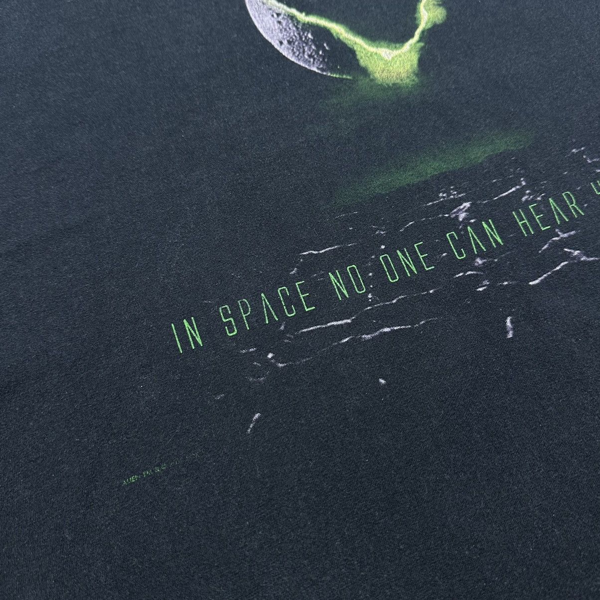 Expert Horror Alien “In space no one can hear you scream.” Vintage Tee Size US M / EU 48-50 / 2 - 2 Thumbnail