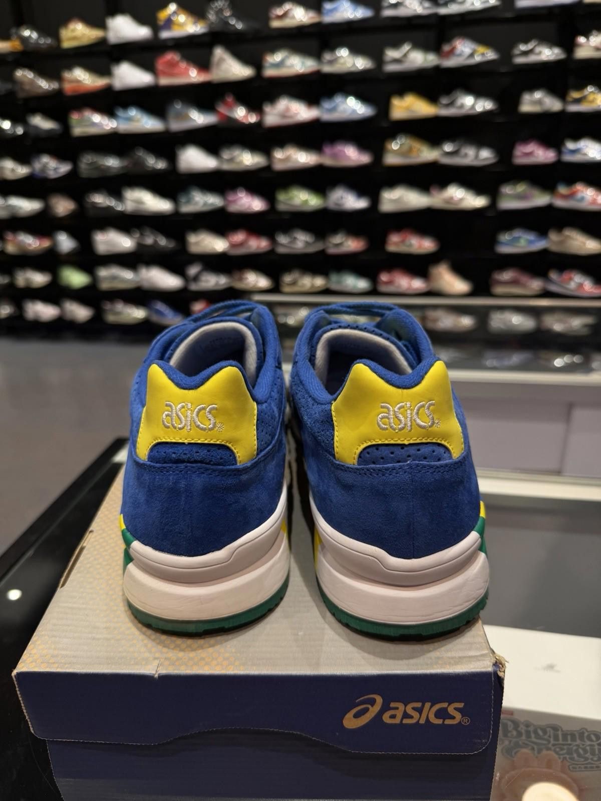 Asics ASICS GEL-Lyte GT II x KITH Ronnie Fieg “Brazil” - Size 11 Size US 11 / EU 44 - 8 Thumbnail