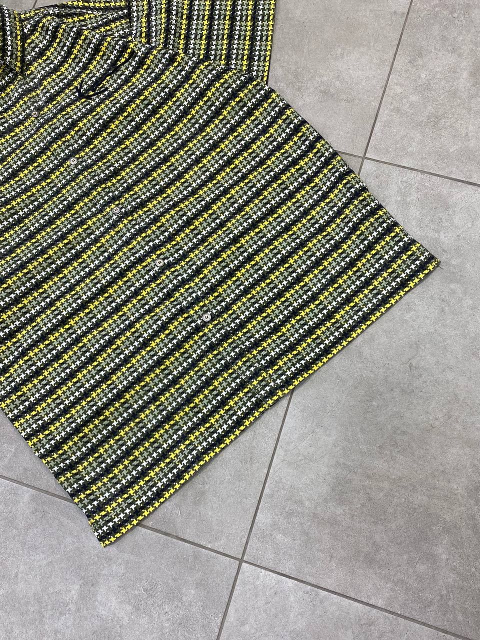 Karl Kani Vintage Karl Kani Y2K Checkered Short Sleeve Buttons Shirt Size US M / EU 48-50 / 2 - 4 Thumbnail