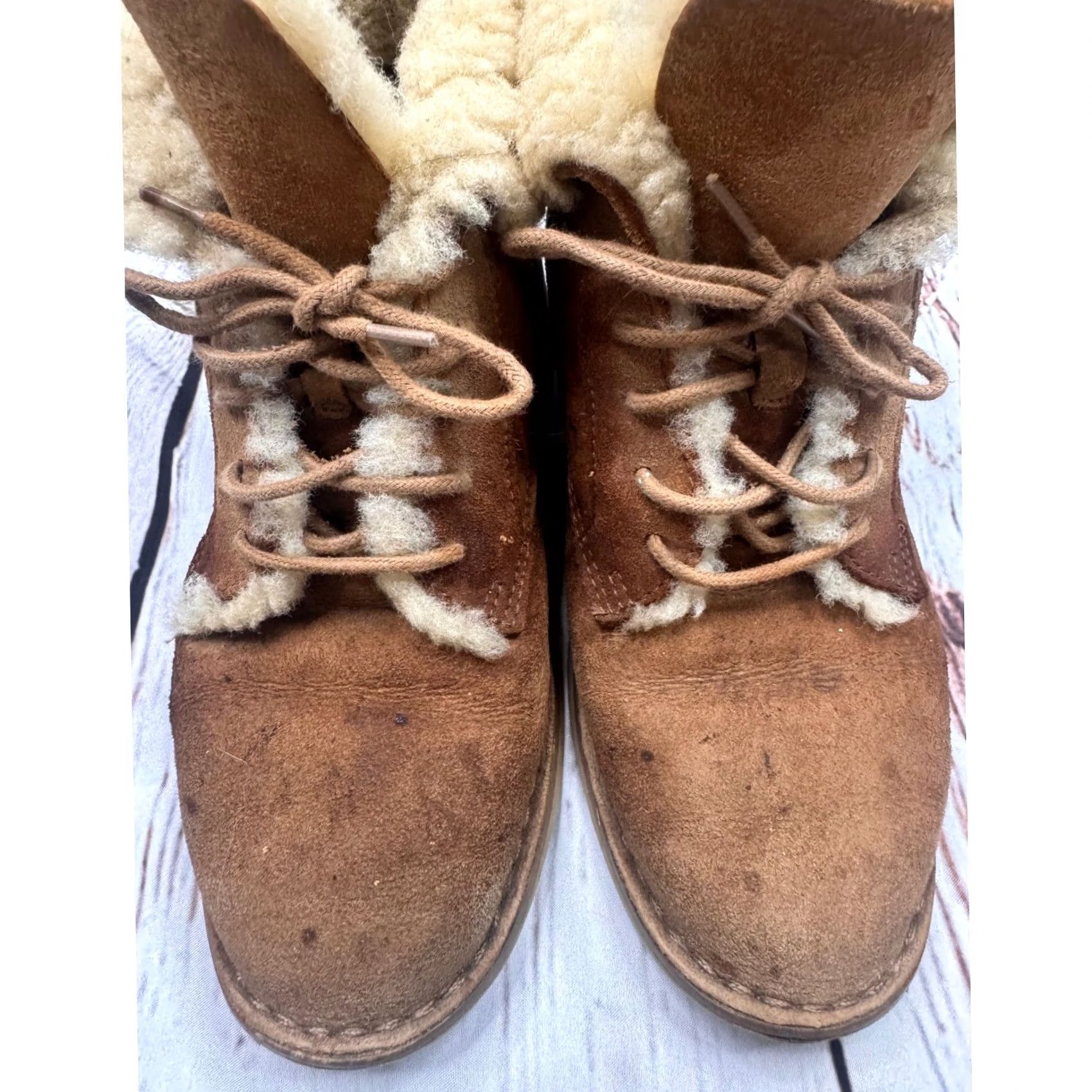 Ugg UGG Lace Up Boots Womens Chestnut Suede Shearling Trim Ankle Boots Size 5 Size US 5 / IT 35 - 5 Thumbnail