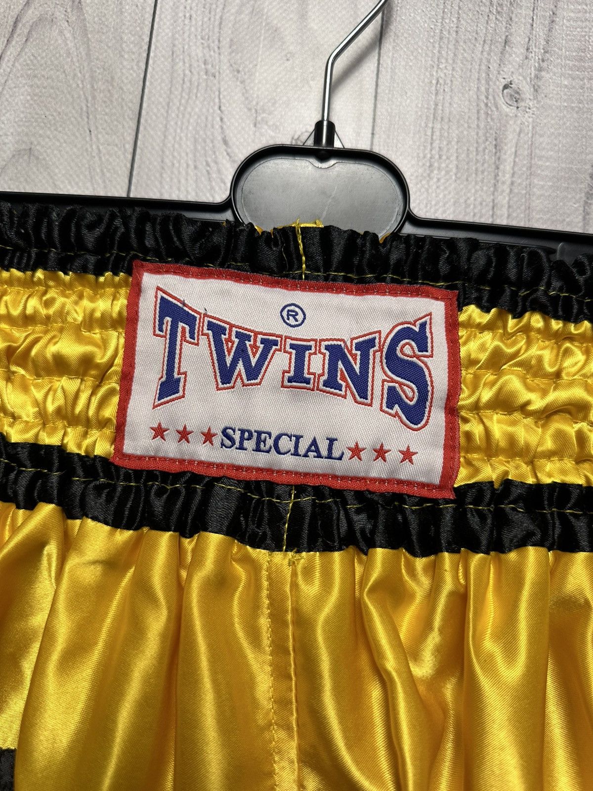 Other × Vintage Vintage Muay Thai Boxing shorts Twins size L yellow Size US 34 / EU 50 - 4 Thumbnail