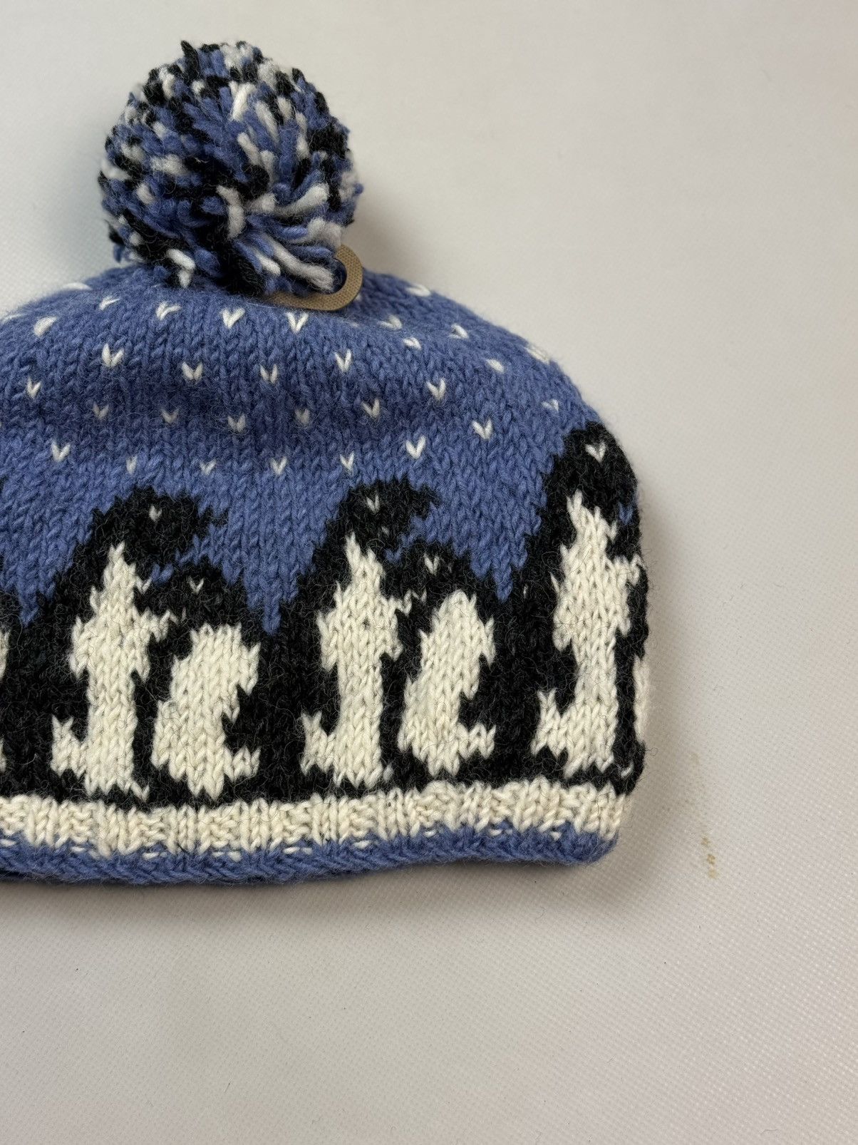Other BNWT! Pachamama Hand Knitted Wool Pinguin Bobble Beanie Hat Size ONE SIZE - 10 Thumbnail