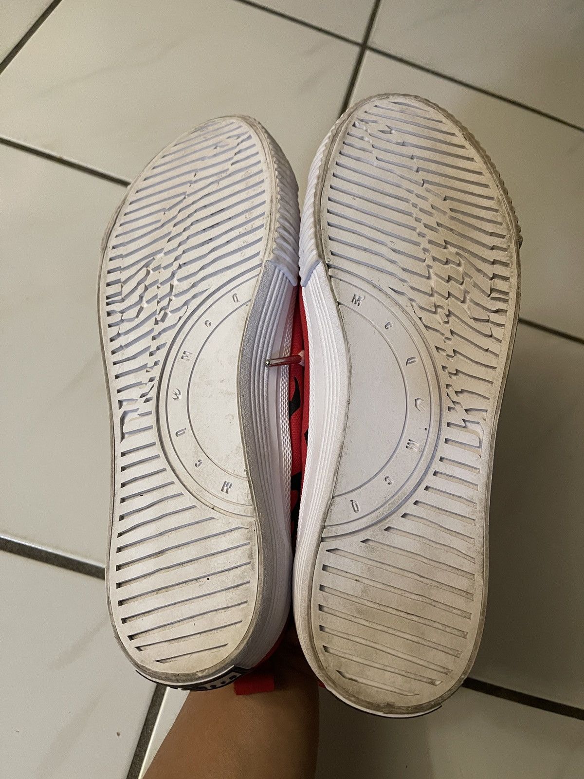 McQ Alexander McQueen Mcq Alexander McQueen Swallow Vulcanized Swarm Sneaker 42 Size US 9 / EU 42 - 7 Thumbnail