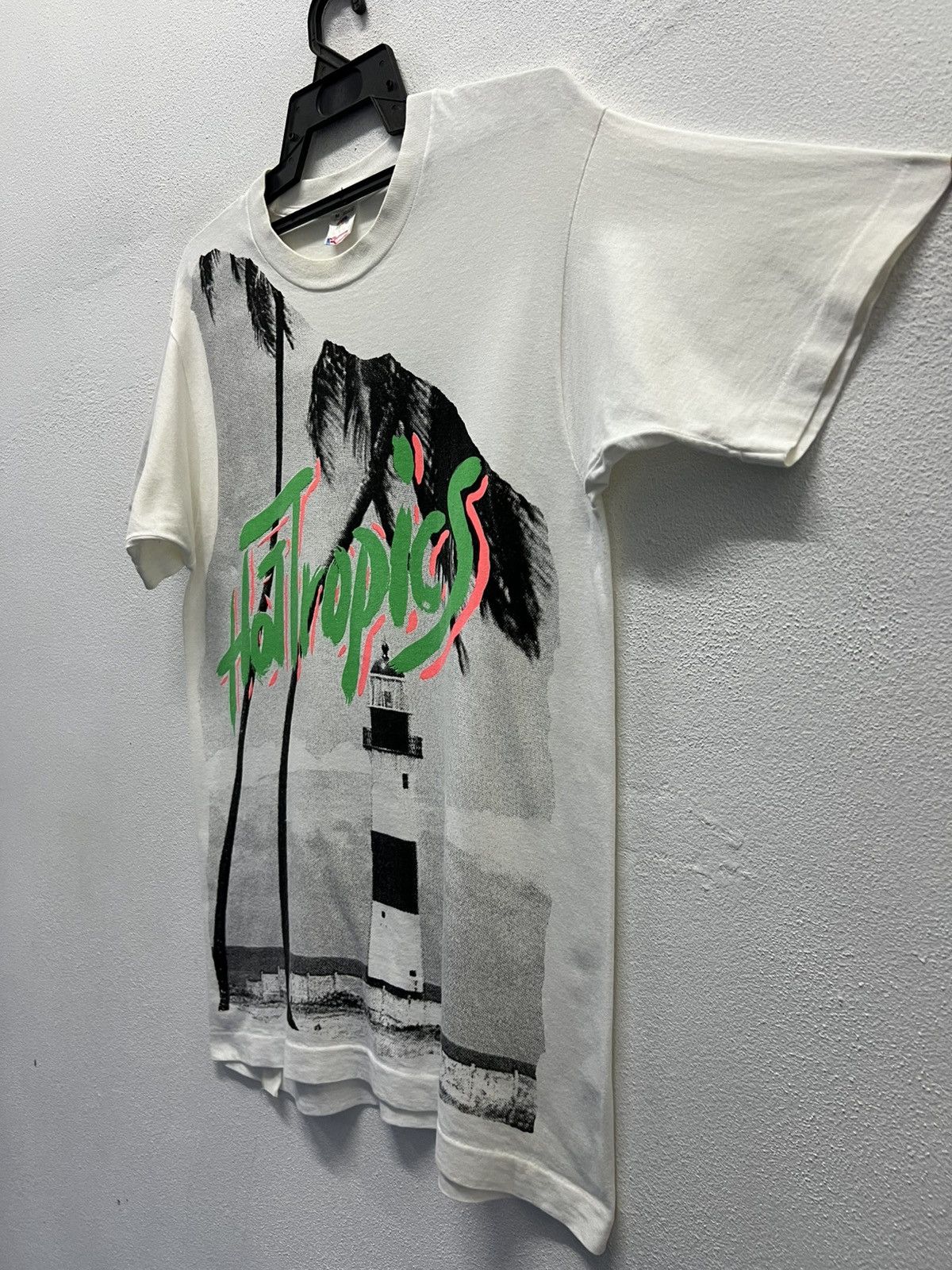 Fruit Of The Loom × Vintage VINTAGE FRUIT OF THE LOOM HOT TROPICS MADE IN USA SHIRT Size US M / EU 48-50 / 2 - 4 Thumbnail