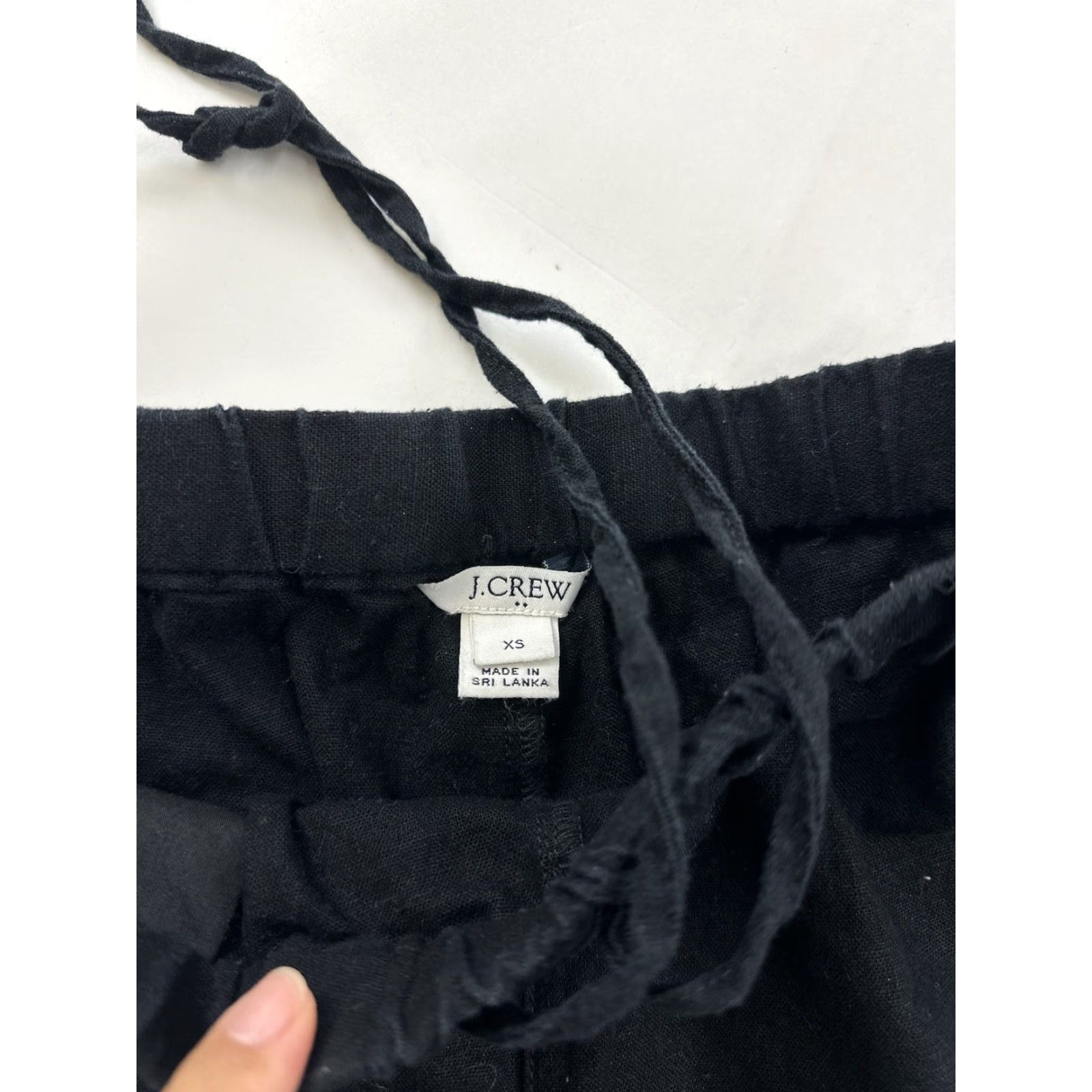 J.Crew J.Crew Shorts Women’s XS Black Tasseled Elastic Waist Boho Shirt? Size 26" / US 2 / IT 38 - 4 Thumbnail