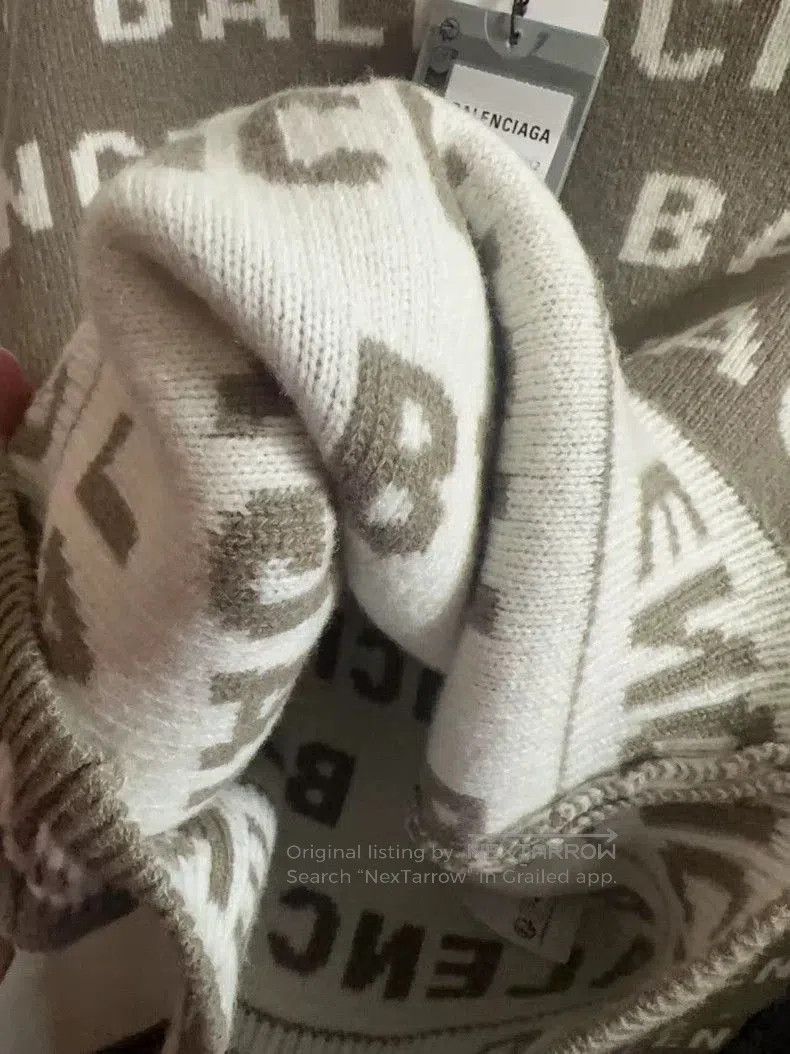 Balenciaga Balenciaga SS24 Colorblock Logo Sweater. Size US XS / EU 42 / 0 - 6 Thumbnail