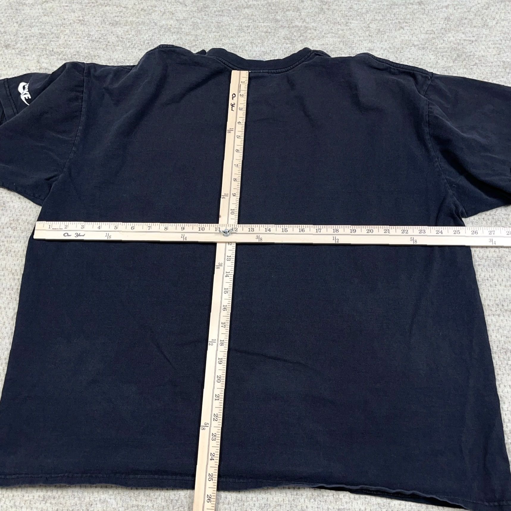 Nike VINTAGE Nike Shirt Men 2XL Black Green Grunge Classic Retro 90s Logo T-Shirt XLTIGHT Size US XXL / EU 58 / 5 - 7 Thumbnail