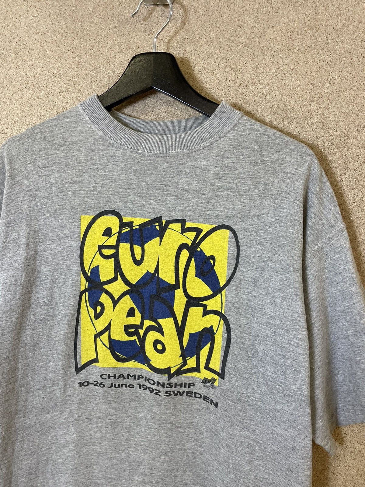 Vintage Vintage 1992 UEFA European Championship Sweden T-Shirt - M Size US M / EU 48-50 / 2 - 2 Thumbnail