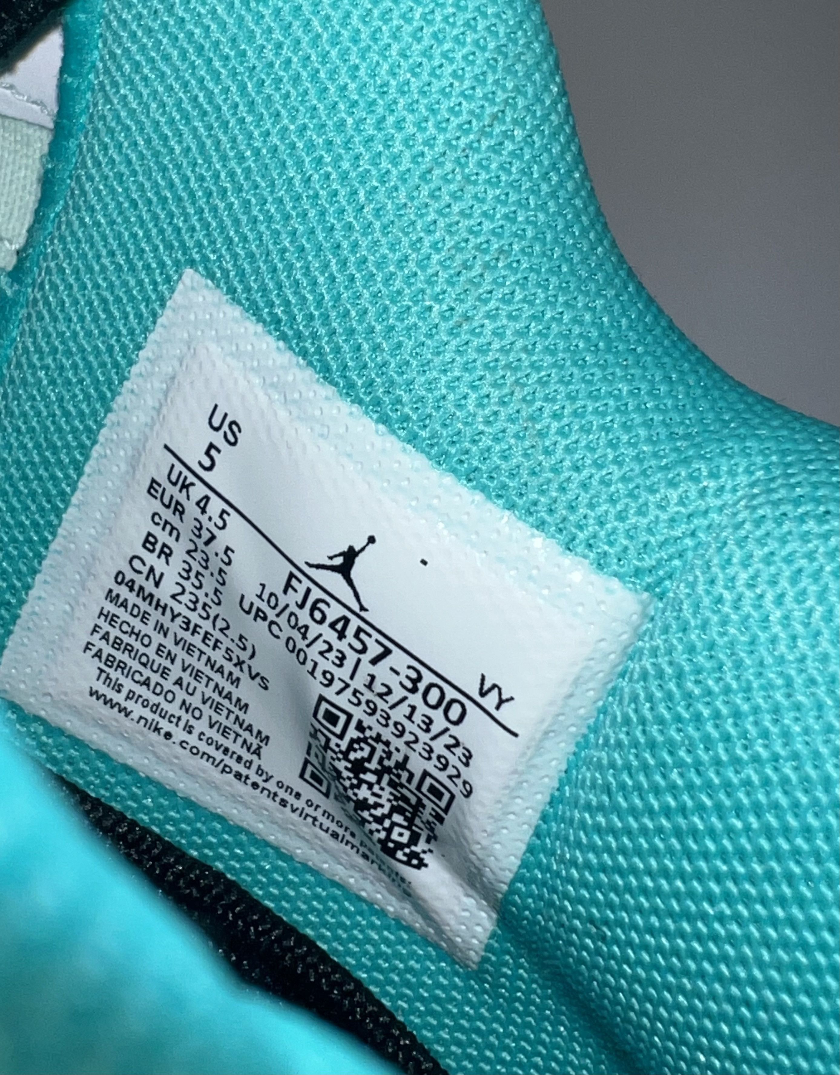 Jordan Brand Tatum 2 Vortex Size US 5 / EU 37 - 8 Thumbnail