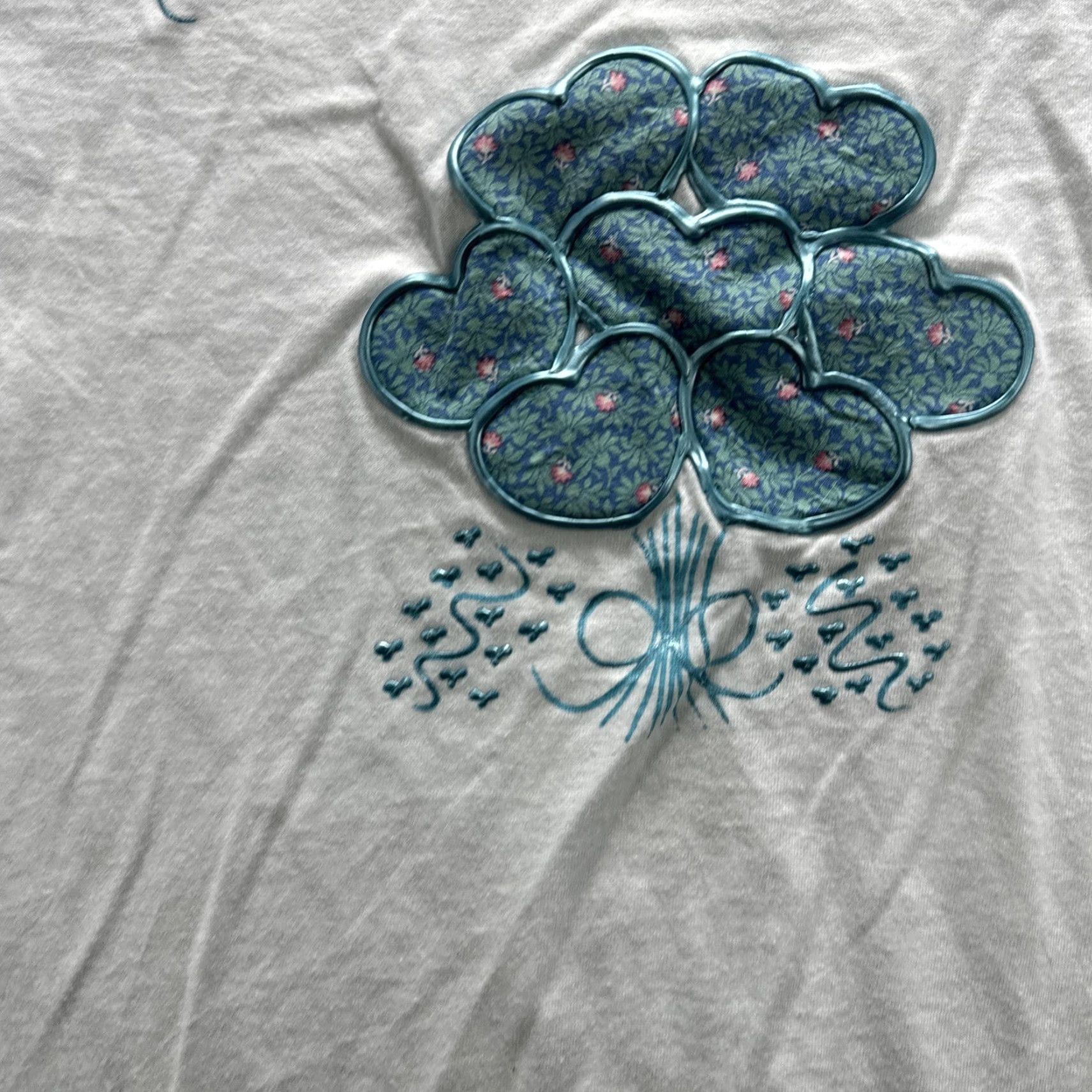 Vintage VINTAGE Screen Stars Best Shirt Mens L White Heart Bouquet Graphic 90s T-Shirt Size US L / EU 52-54 / 3 - 5 Thumbnail