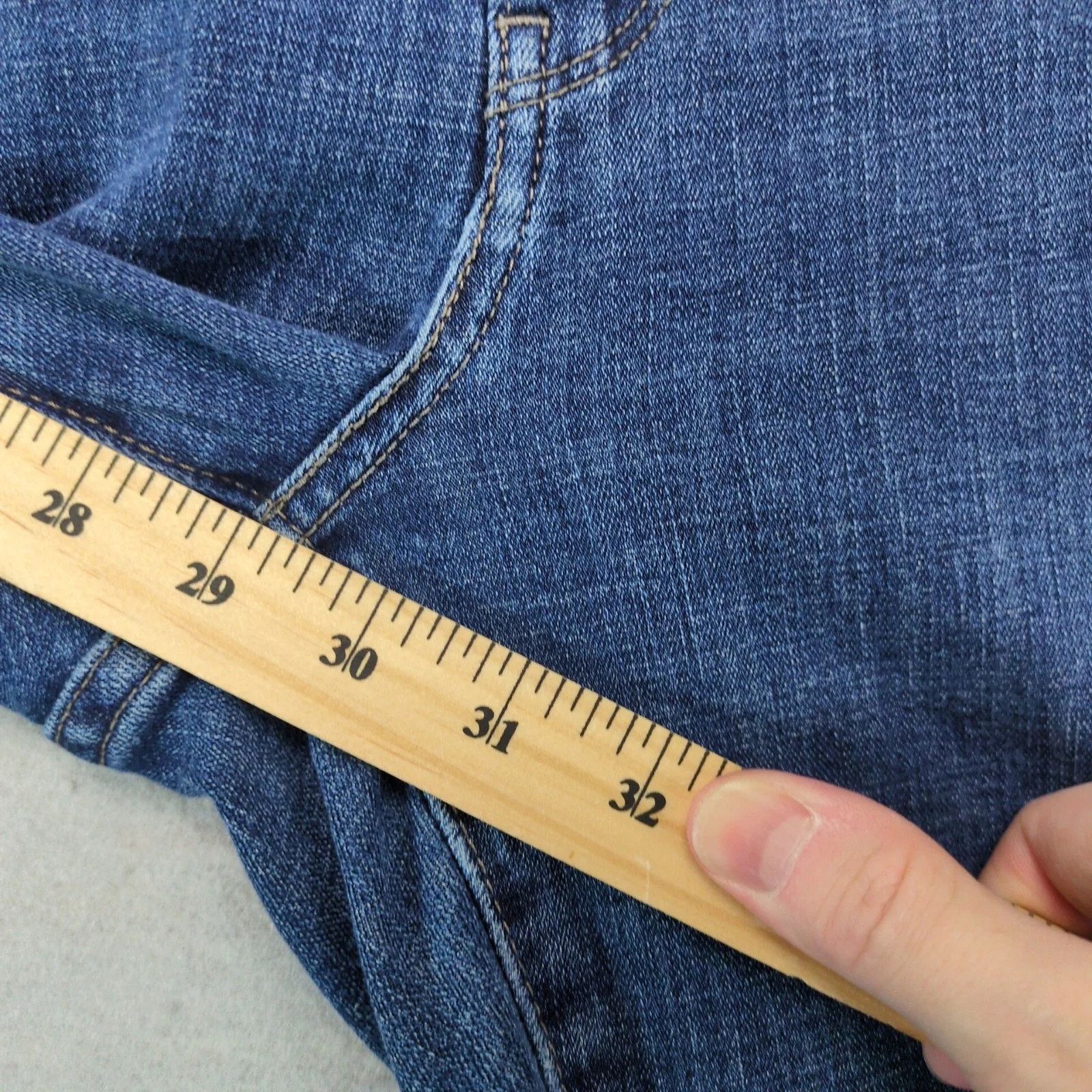 Levi's Levi's Classic Straight Jeans Women's 16 Stretch Denim 34x29 Size 38" / US 16 / IT 52 - 6 Thumbnail