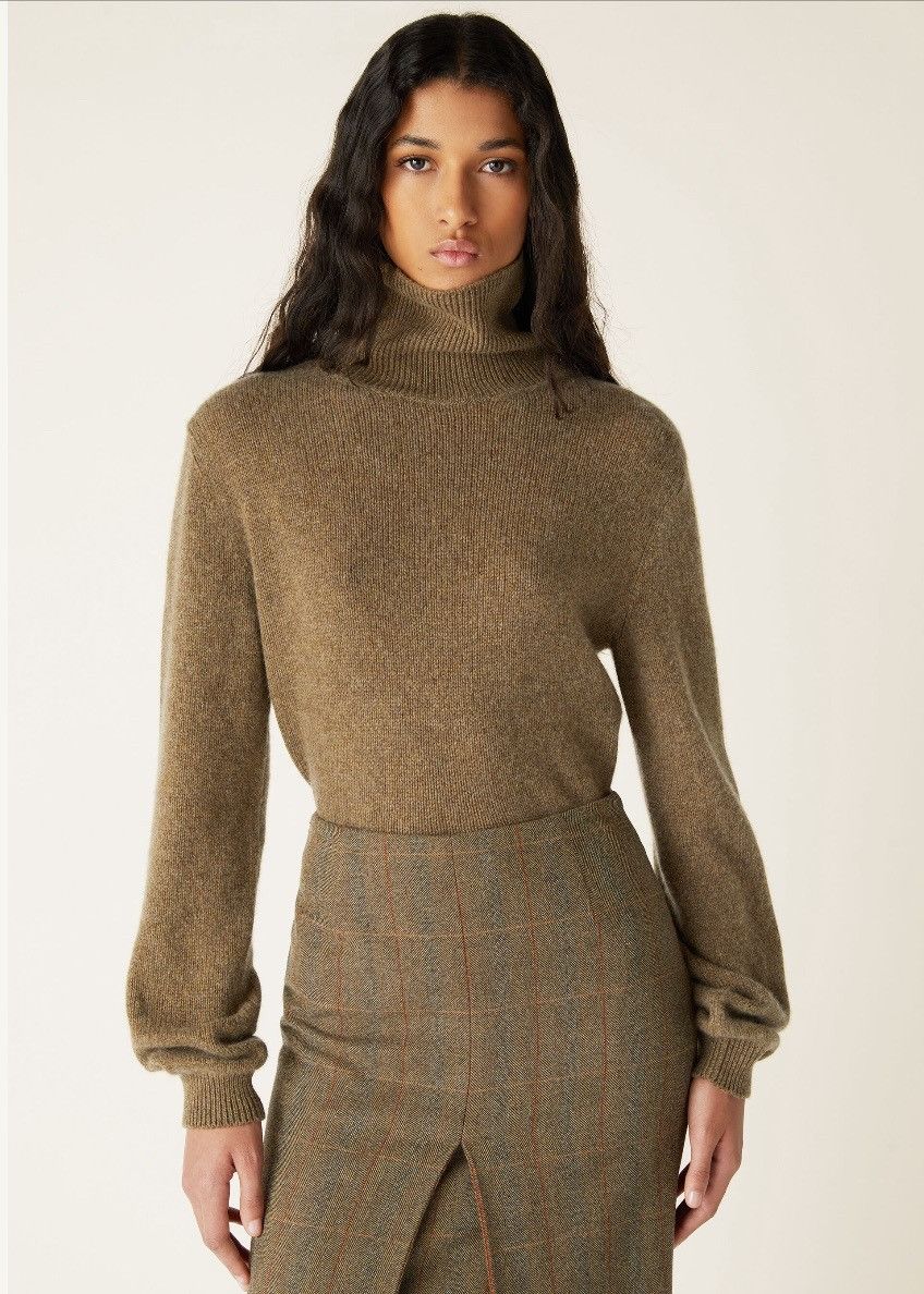 Loro Piana o1srvl11e0725 FAO6884 Turtleneck Cashmere Sweater in Brown Size XS / US 0-2 / IT 36-38 - 4 Thumbnail