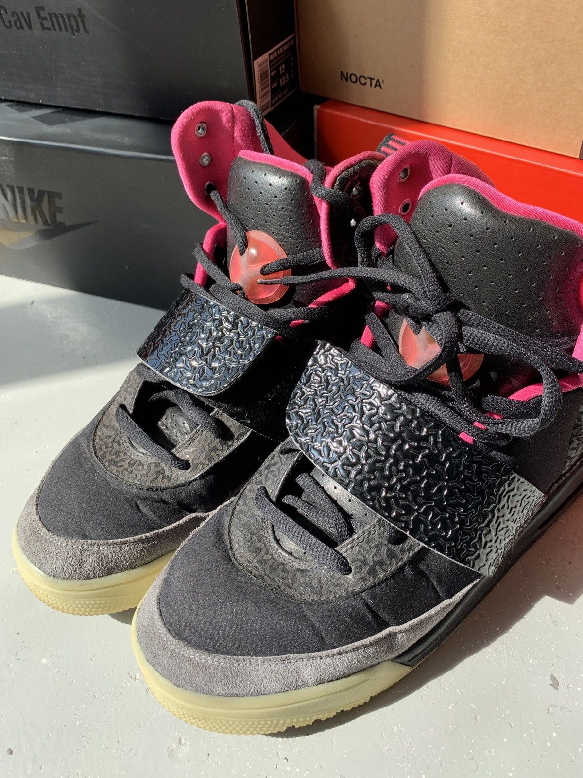 Nike Nike Air Yeezy “Blink” Size 12 Size US 12 / EU 45 - 10 Thumbnail