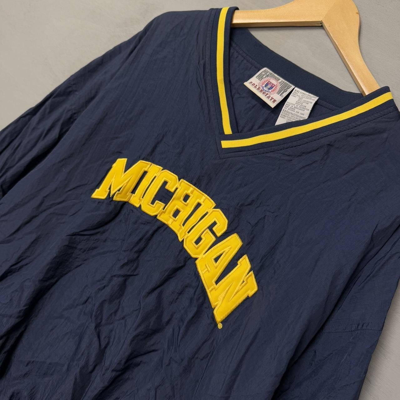 Vintage Vintage University of Michigan Wolverines Windbreaker XXL Size US XXL / EU 58 / 5 - 2 Thumbnail