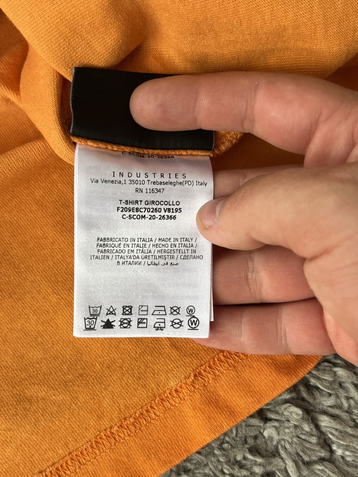 Moncler Vintage Luxury Moncler tee Genius MADE IN ITALY 🇮🇹 Size US XL / EU 56 / 4 - 8 Thumbnail