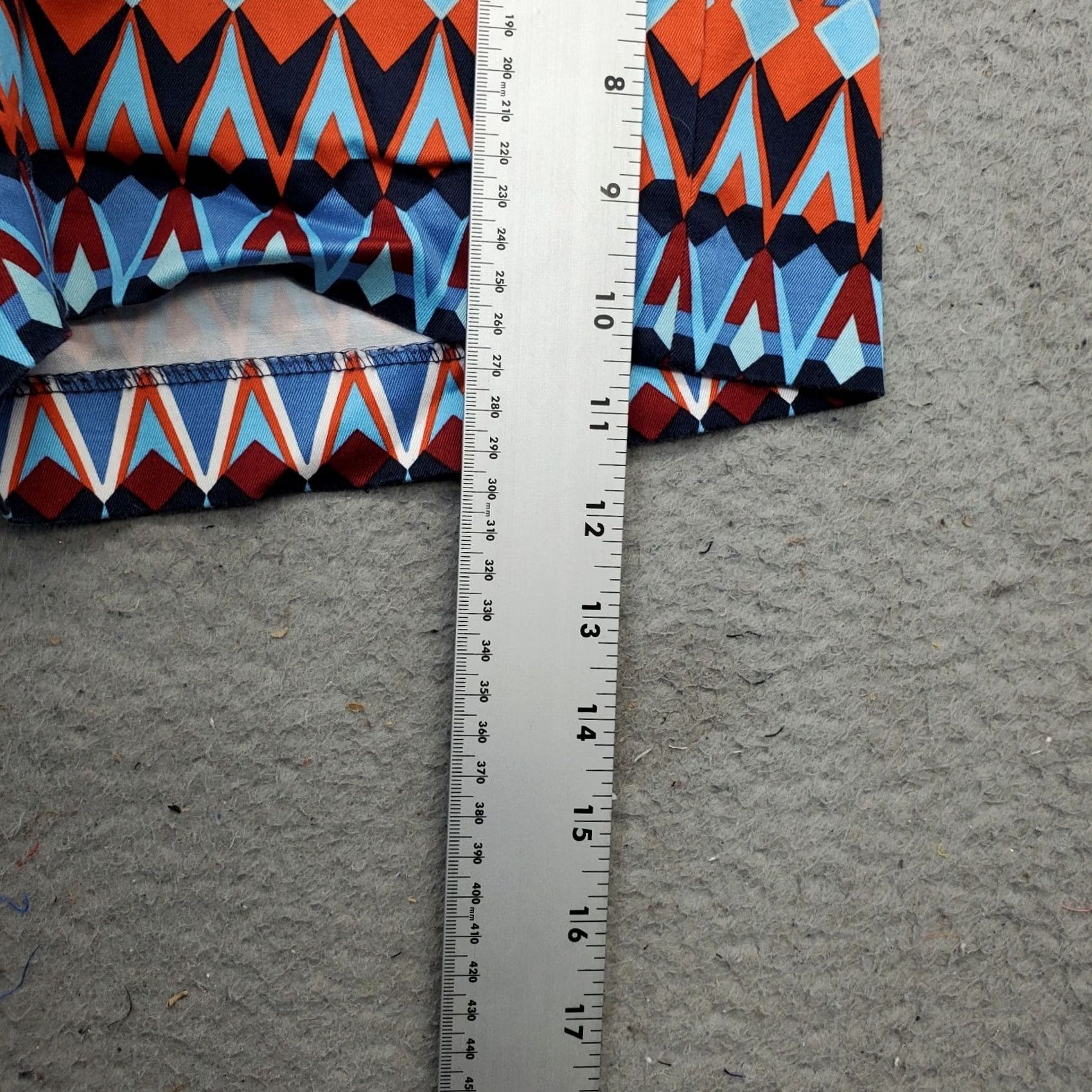 J.Crew J.CREW Shorts Womens Size 0 Multi Geometric Stretch 5" Inseam Casual Mid Rise Size 25" / US 0 / IT 36 - 3 Thumbnail