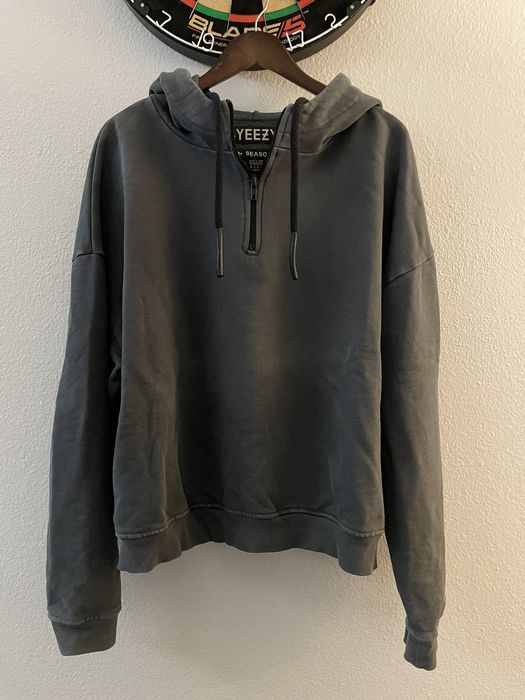 Yeezy season hot sale 4 hoodie