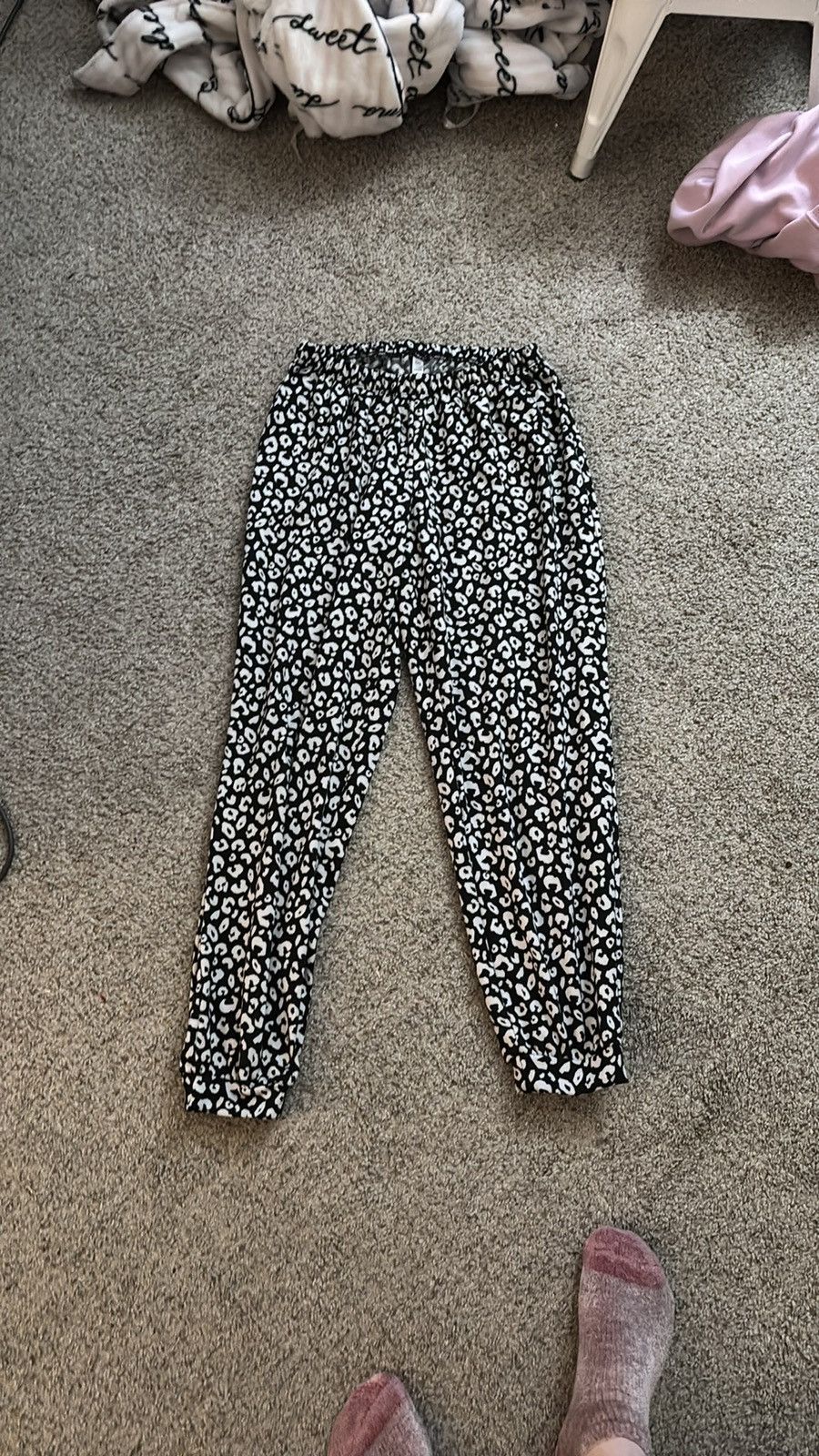 Other SO pants Size ONE SIZE - 1 Preview