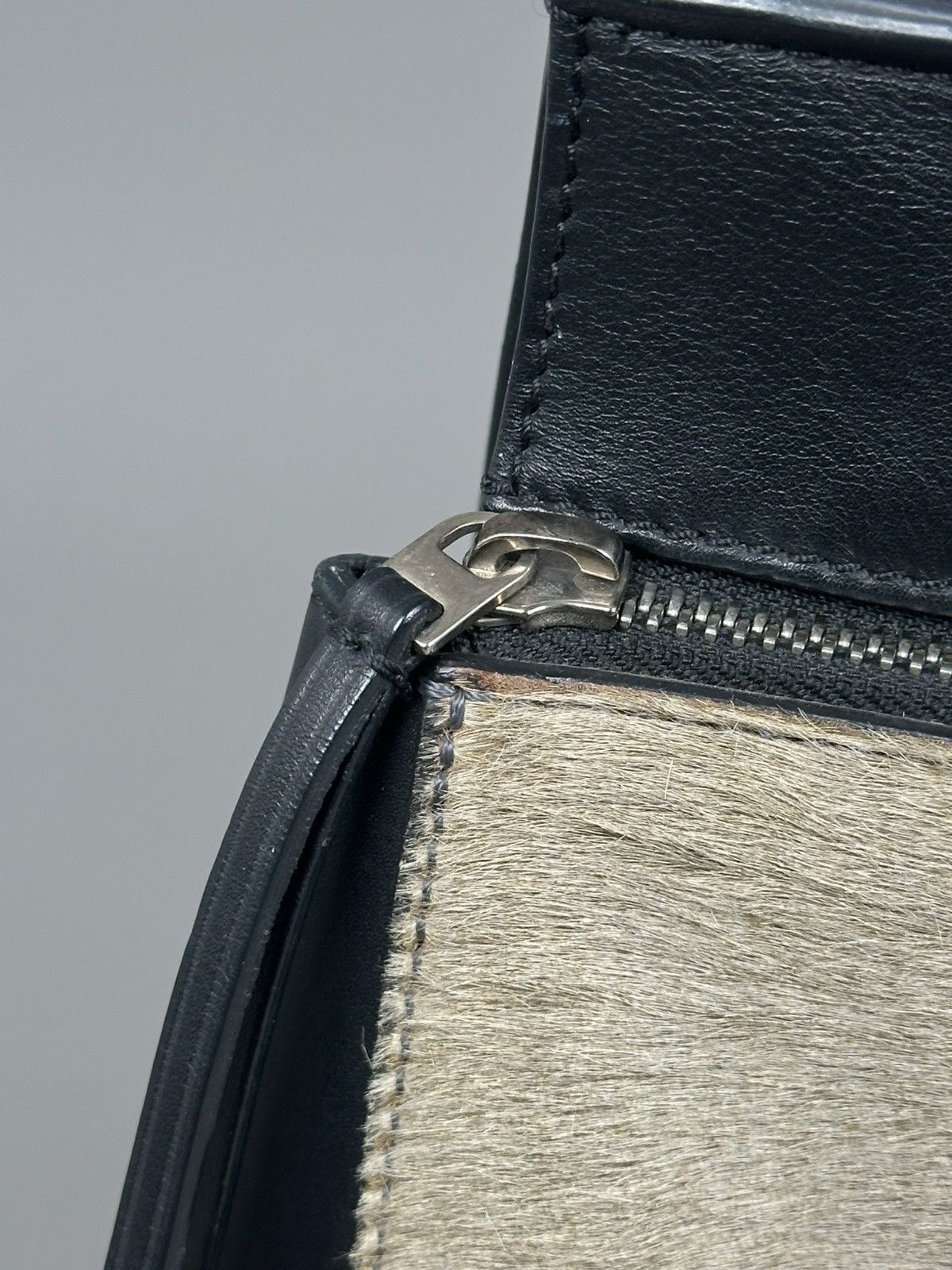Celine Celine - Edge Pony-Style Calfskin Leather - Handle Bag Size ONE SIZE - 16 Thumbnail