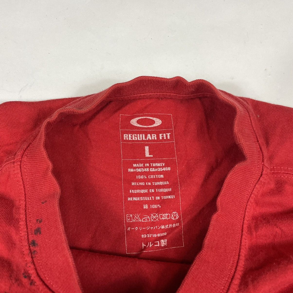 Oakley × Vintage Vintage Oakley T-Shirt Center Logo Gorpcore Size US L / EU 52-54 / 3 - 4 Thumbnail