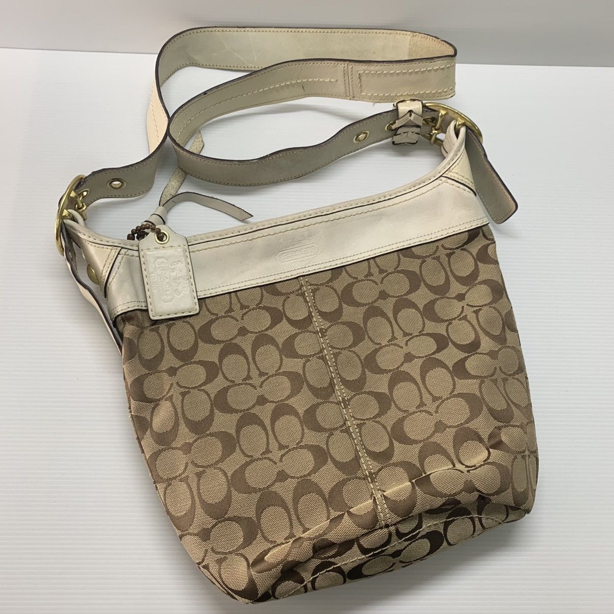 Coach Coach Monogram Shoulder Slingbag Size ONE SIZE - 1 Thumbnail
