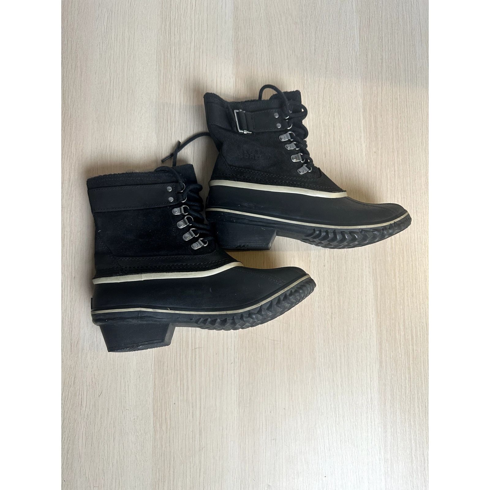 SOREL Sorel Boots Black - Size 8 Women's - Good Condition! Size US 8 / IT 38 - 1 Thumbnail
