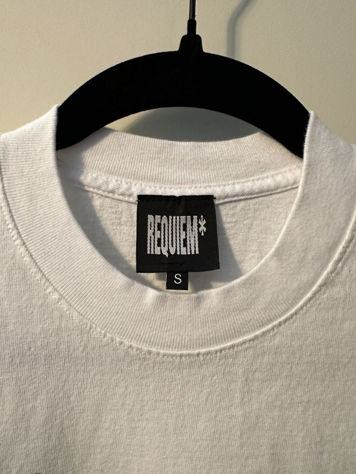 Vintage 1lilpsycho Requiem Anime Girl Tee - white Size US S / EU 44-46 / 1 - 2 Thumbnail