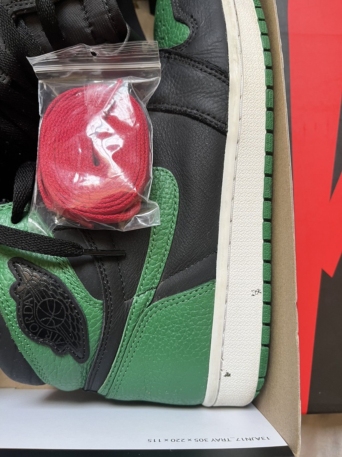 Jordan Brand × Nike Jordan 1s Pine Green 2.0 Size US 9.5 / EU 42-43 - 8 Thumbnail