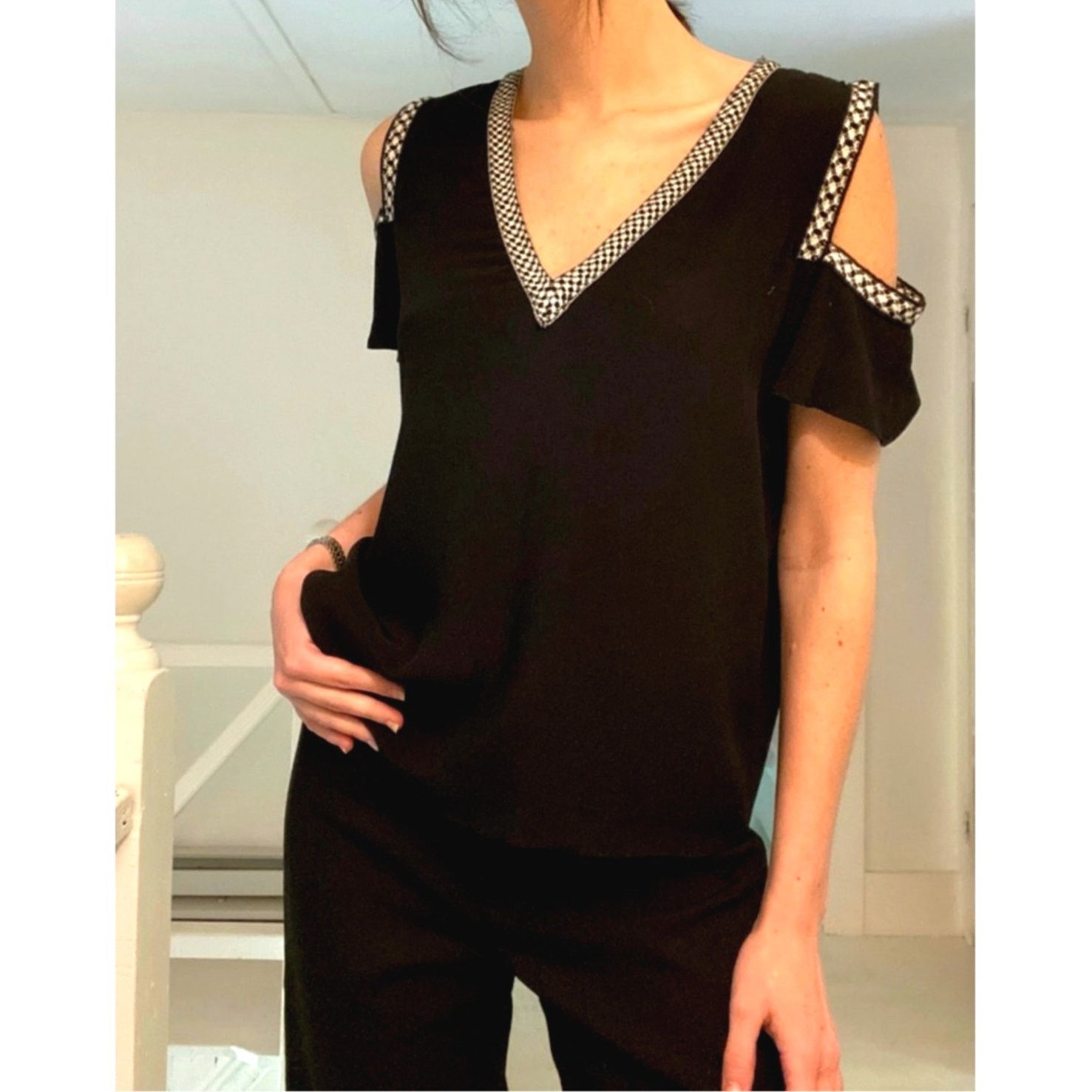 Maje Maje Lisea Cold-Shoulder Crepe Top 100% Viscose Black S Size S / US 4 / IT 40 - 2 Thumbnail