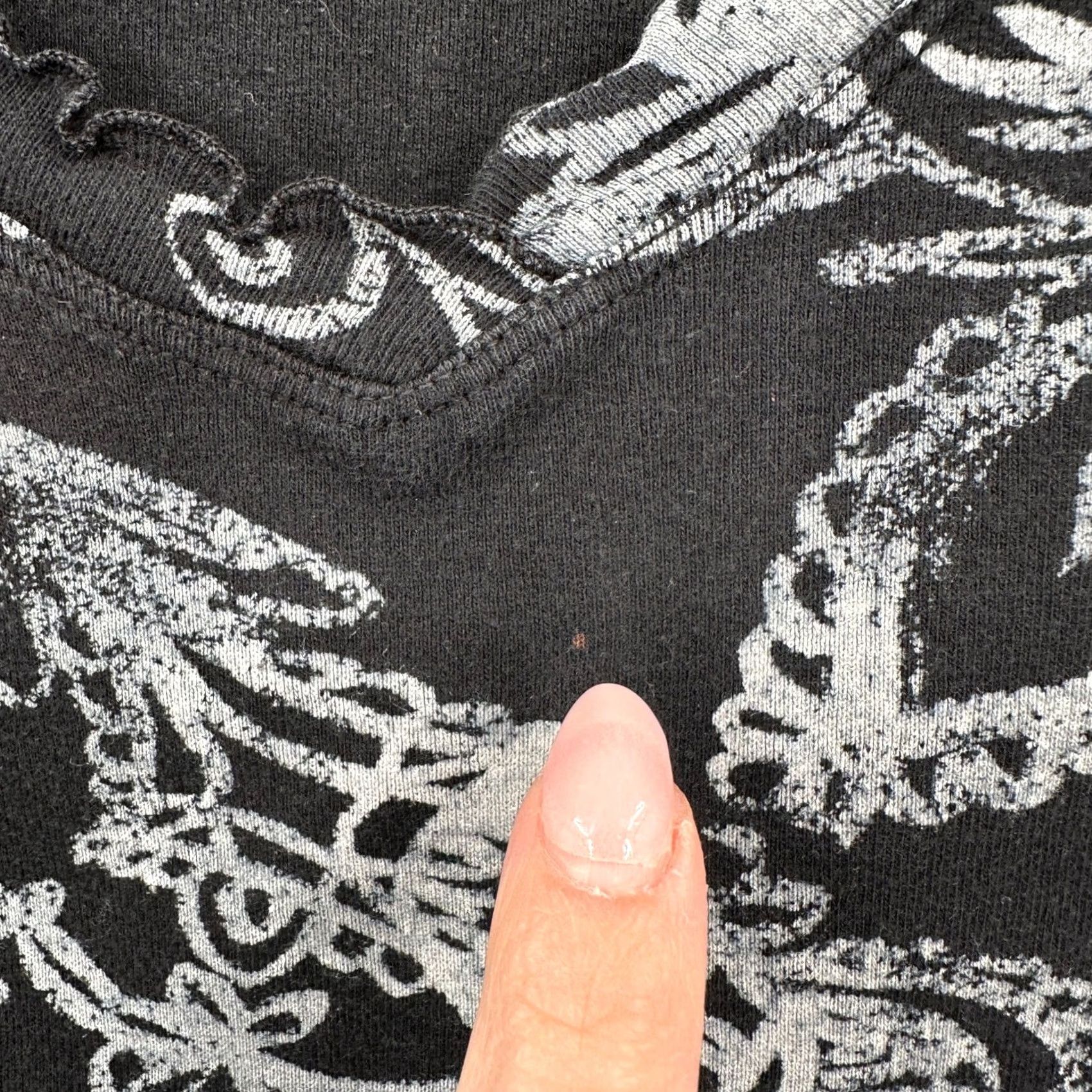 Vintage Fresh Produce V-Neck 3/4 Sleeve Cotton Top Black White Small Lettuce Trim Paisley Beach Bohemian Jersey Womens V-Neck Shirt Size S / US 4 / IT 40 - 4 Thumbnail