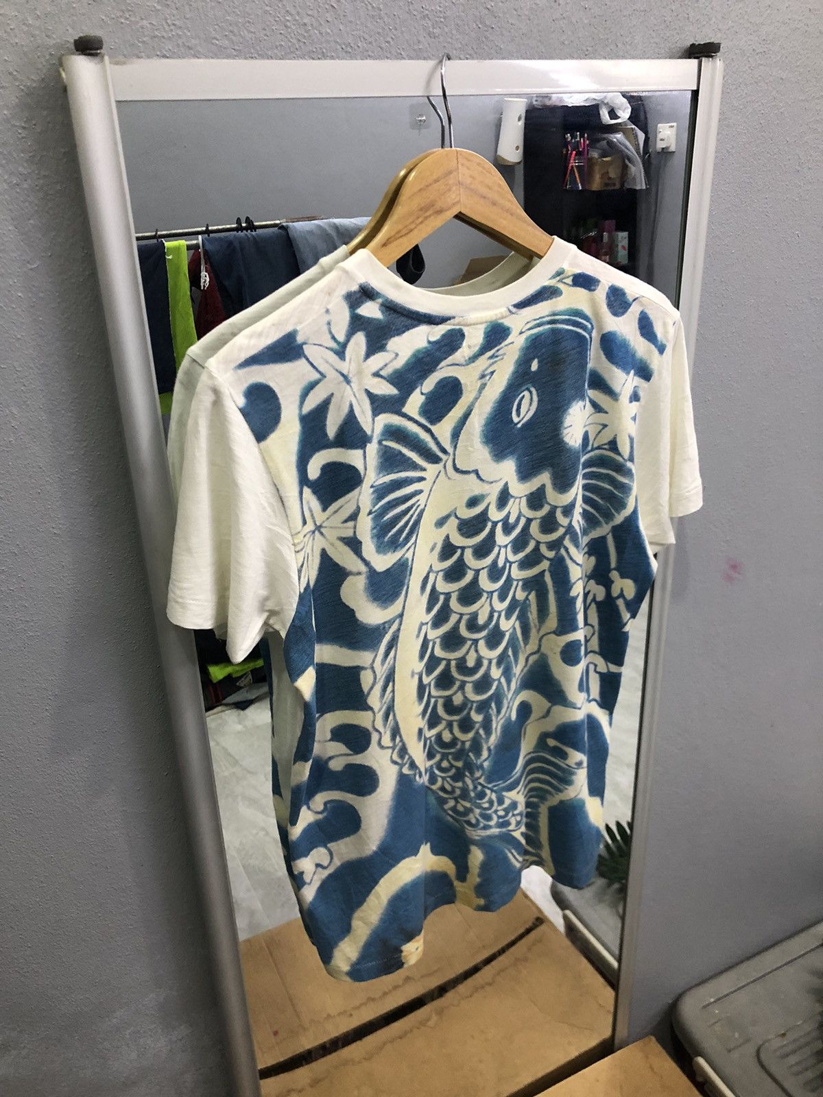 Uniqlo UNIQLO UT Koi Fish Japanese Art Tee – Indigo Ukiyo-e Vibes Size US S / EU 44-46 / 1 - 9 Thumbnail