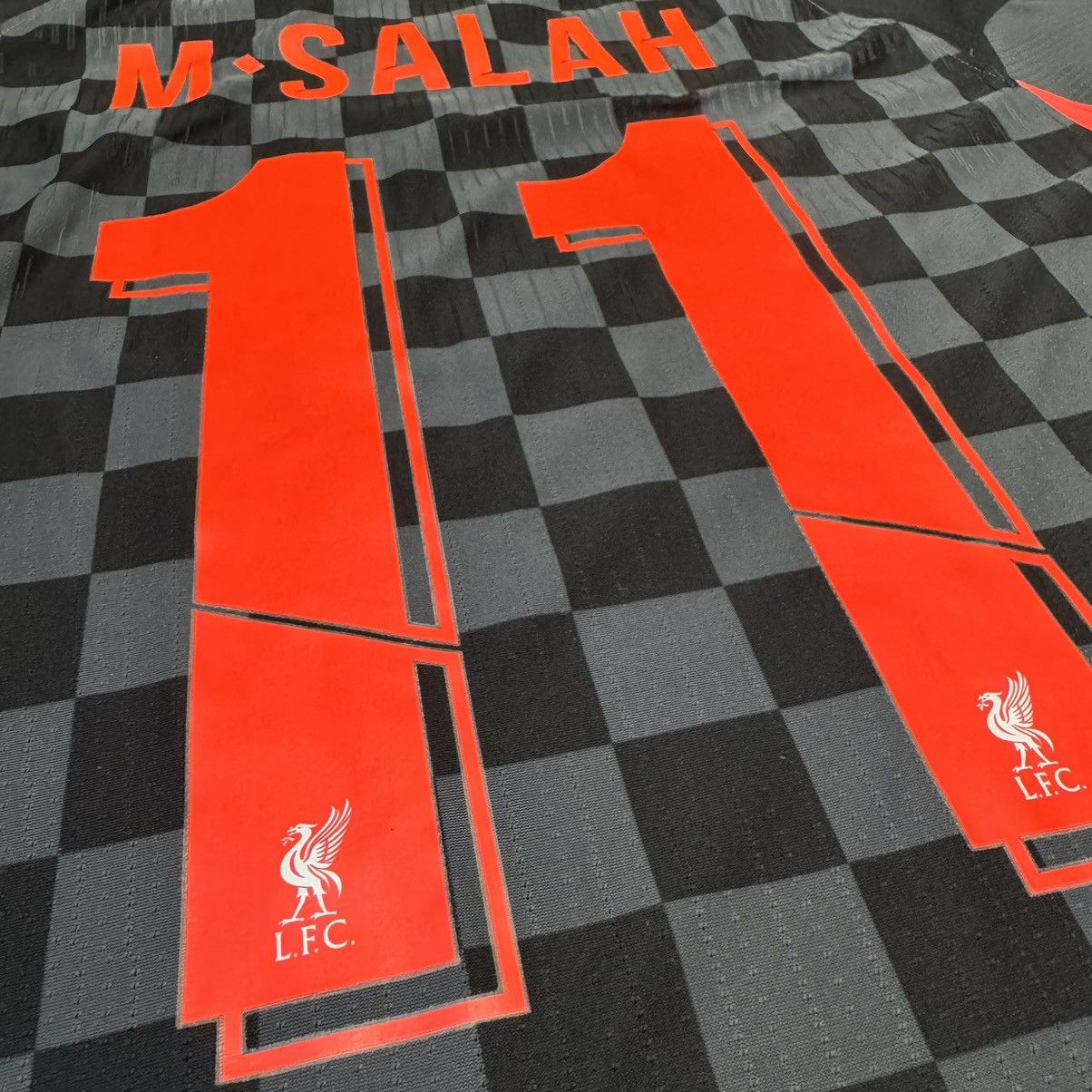 Nike Liverpool 20/21 third away shirt #11 Salah Size US L / EU 52-54 / 3 - 6 Thumbnail