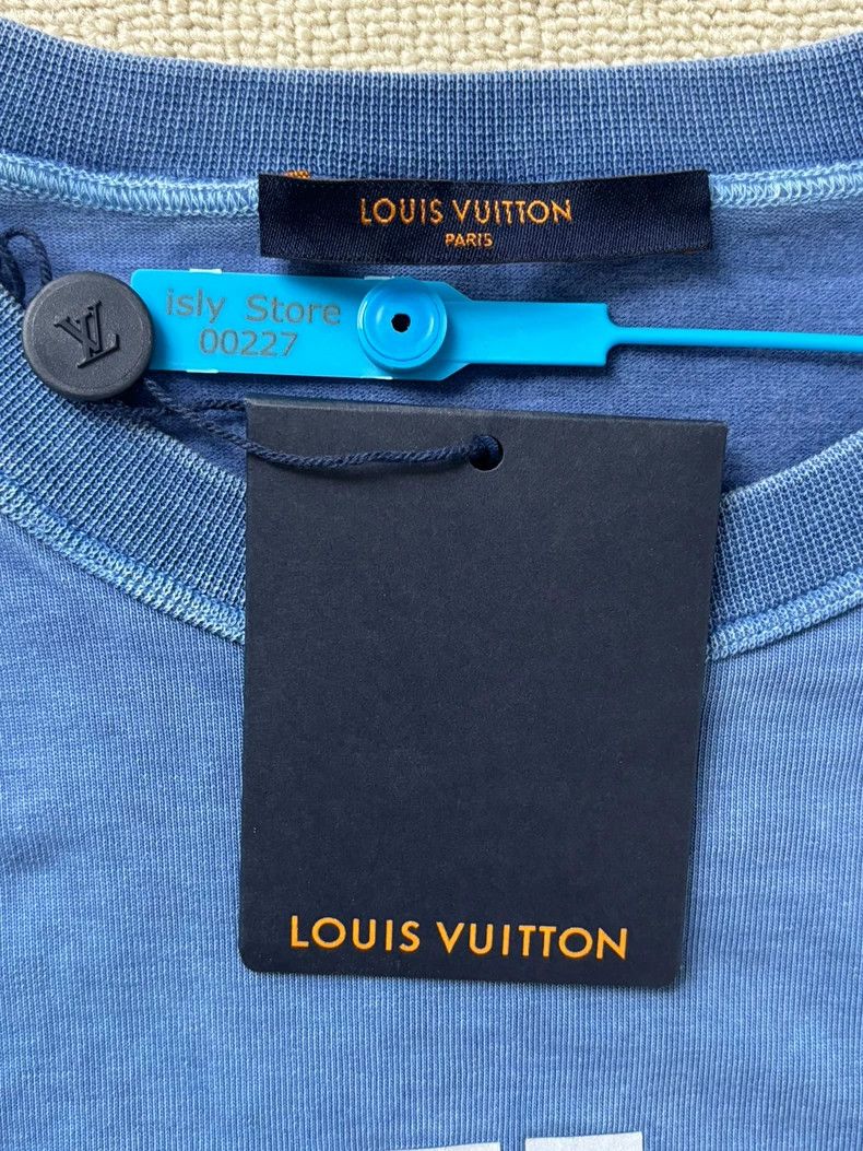 Louis Vuitton Louis Vuitton Reflective Logo short-sleeved T-shirt Size US S / EU 44-46 / 1 - 5 Thumbnail