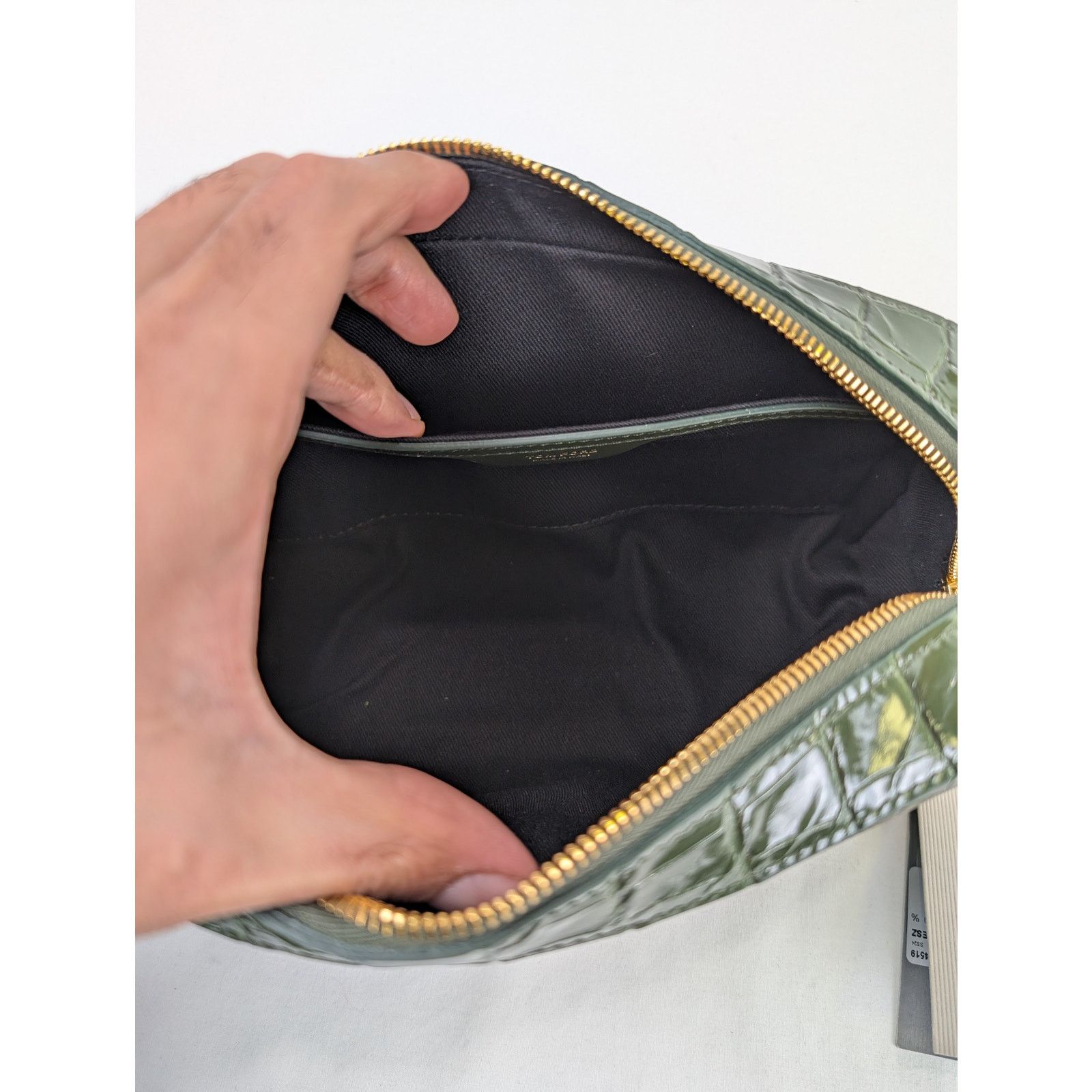 Tom Ford o1rshd1 Size: OS/ Beauty Case Pouch Croc Embossed Bag Green Size ONE SIZE - 7 Thumbnail