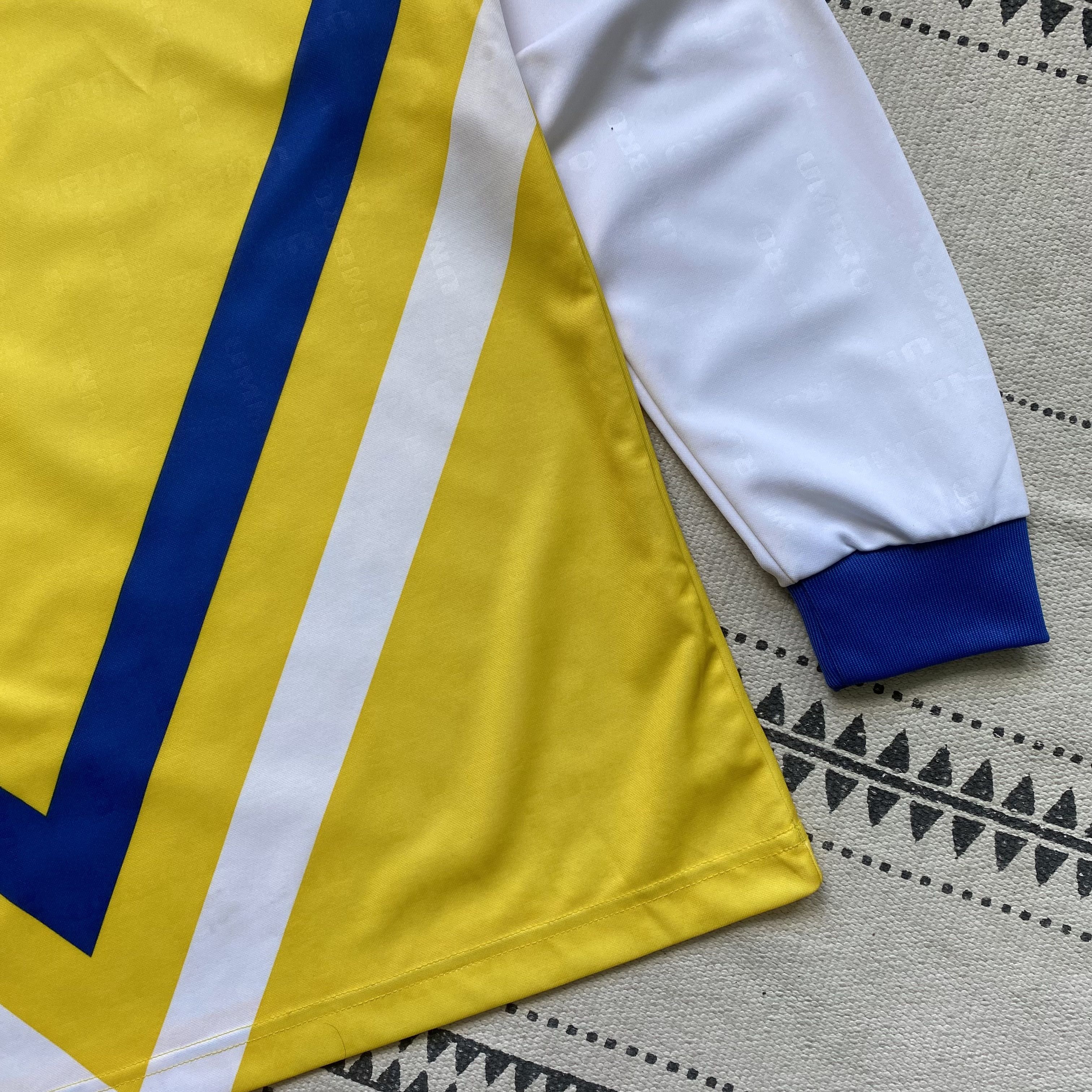 Umbro Vintage 80-90s Umbro jersey longsleeve soccer rugby Size US L / EU 52-54 / 3 - 6 Thumbnail