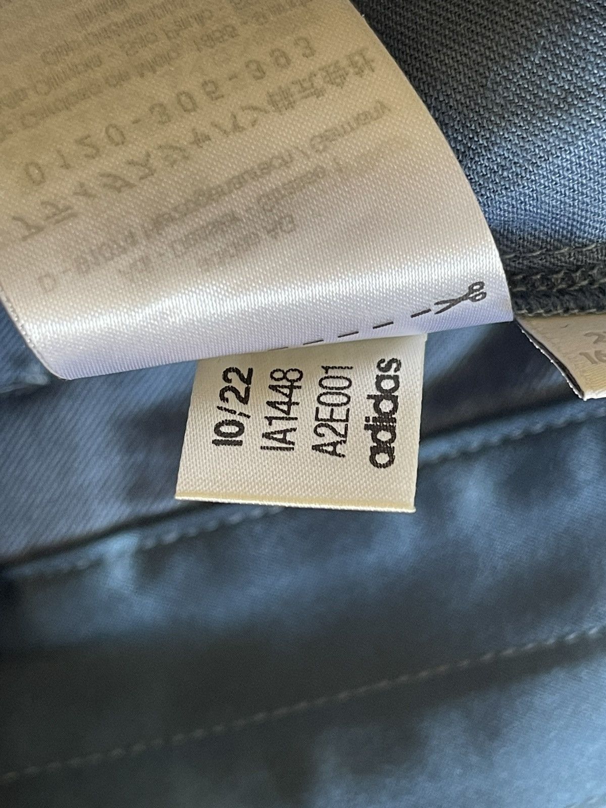 Adidas × Y-3 Adidas Y-3 Yohji Yamamamoto silk cargo pants Size 24" / US 00 / IT 34 - 23 Thumbnail