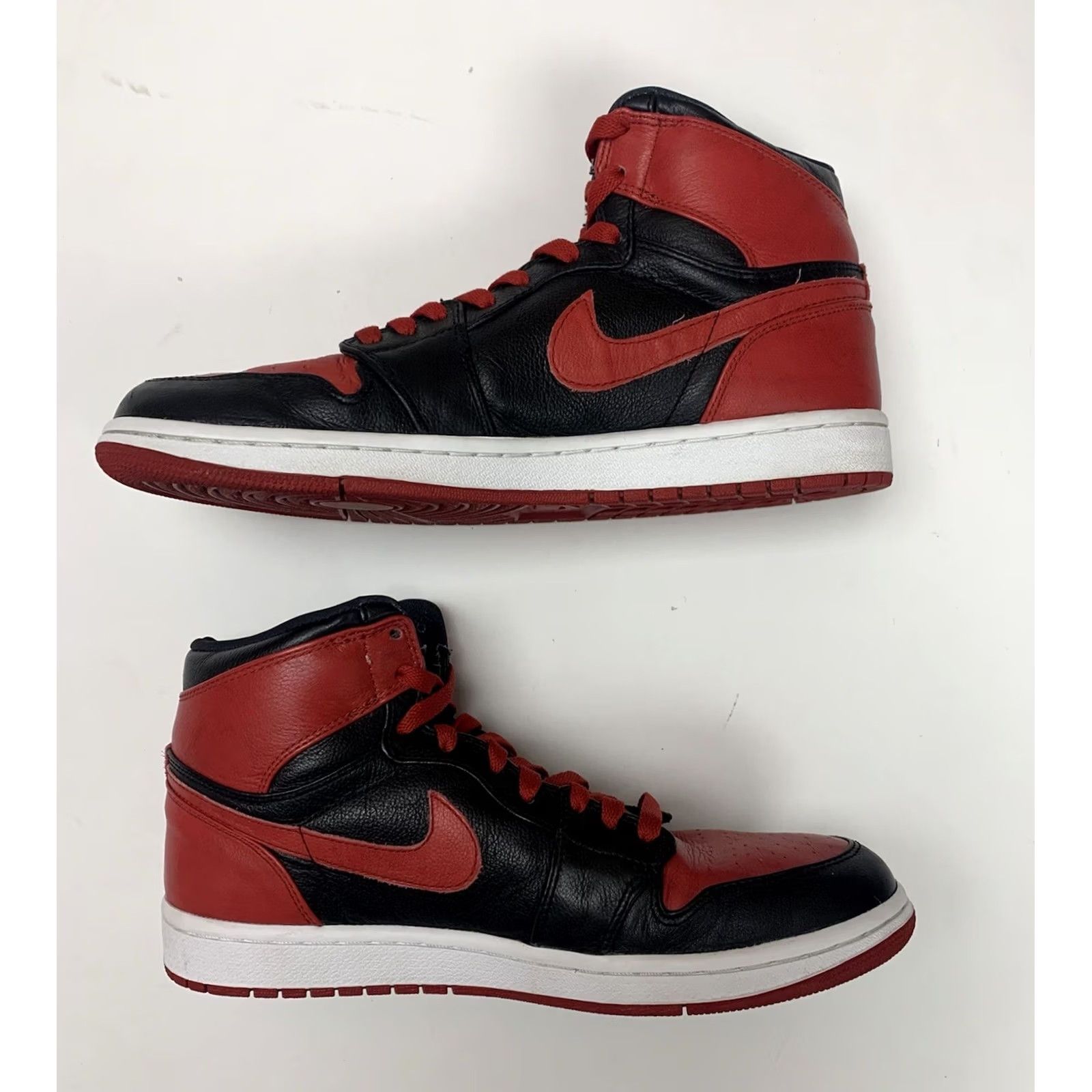 Nike Nike Air Jordan 1 Banned X Bred 1 2011 Size 10.5 Black/Red Sneaker Mens Affordable Condition Great Release Year 2011 Vintage No Size US 11 / EU 44 - 3 Thumbnail
