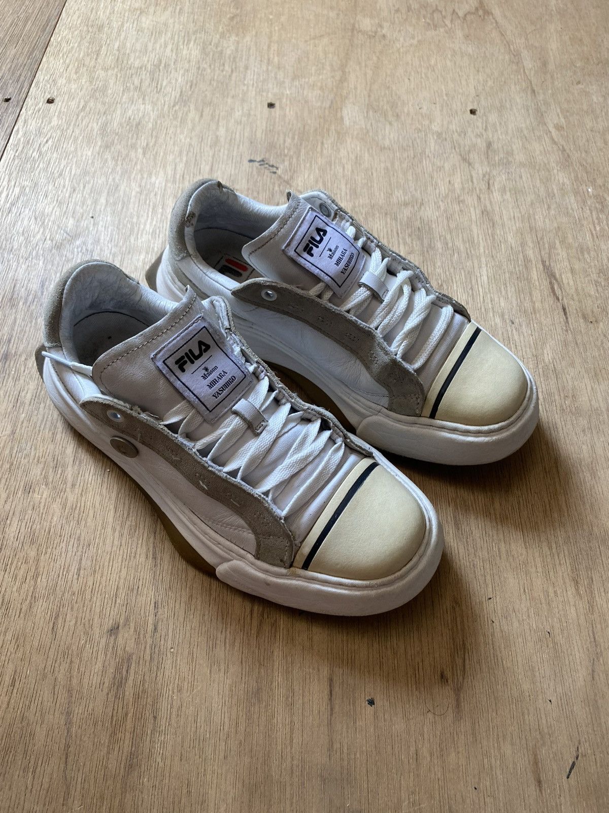 Fila × Maison MIHARA YASUHIRO Fila x maison mihara yasuhiro gs low sneakers Size US 7 / EU 40 - 2 Thumbnail
