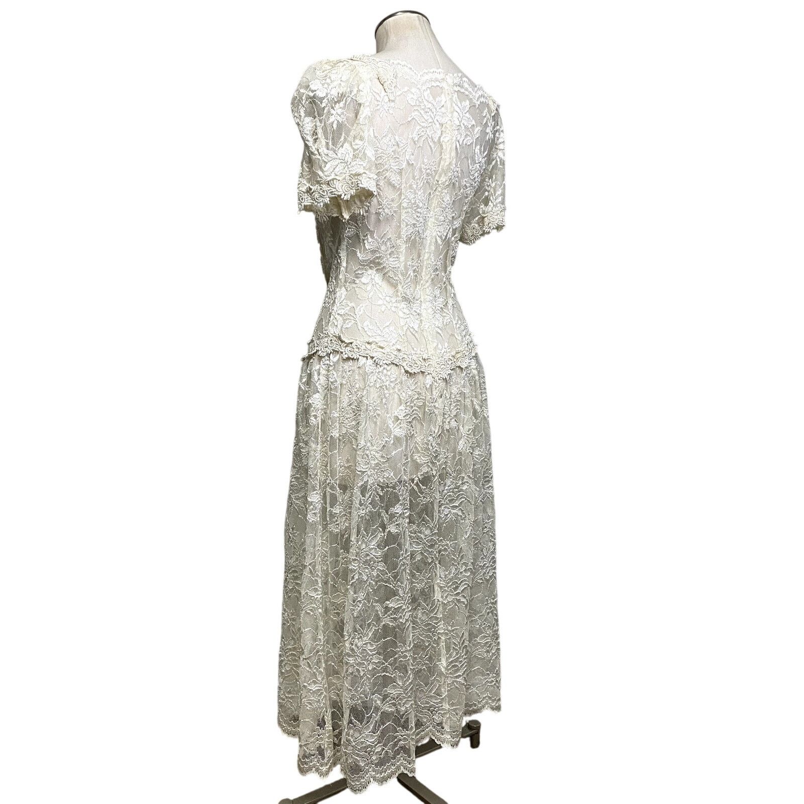 Other Beautiful VIntage 60's Sheer Lace Beaded Wedding Dress Size L / US 10 / IT 46 - 4 Thumbnail