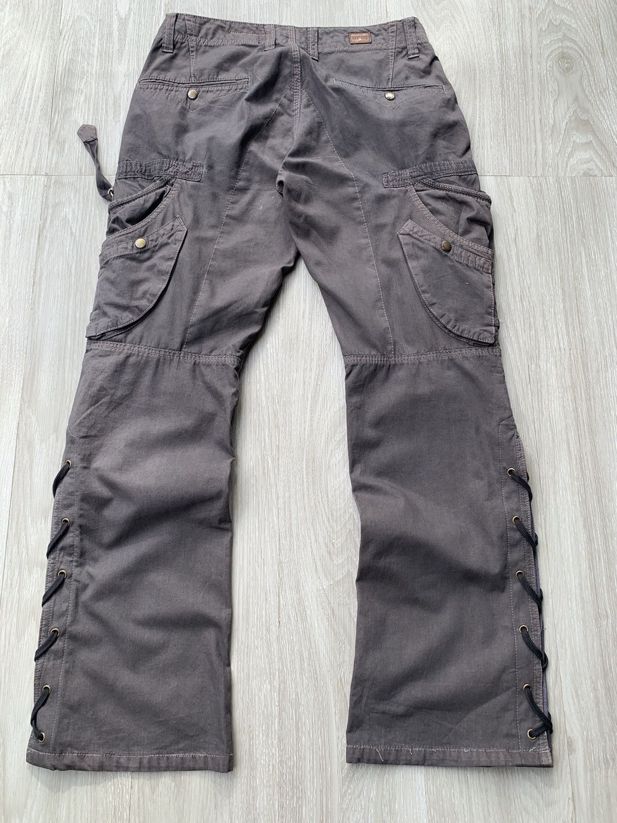 5351 POUR LES HOMMES NICOLE CLUB FOR MEN lace upcargo pants Size US 27 - 3 Thumbnail