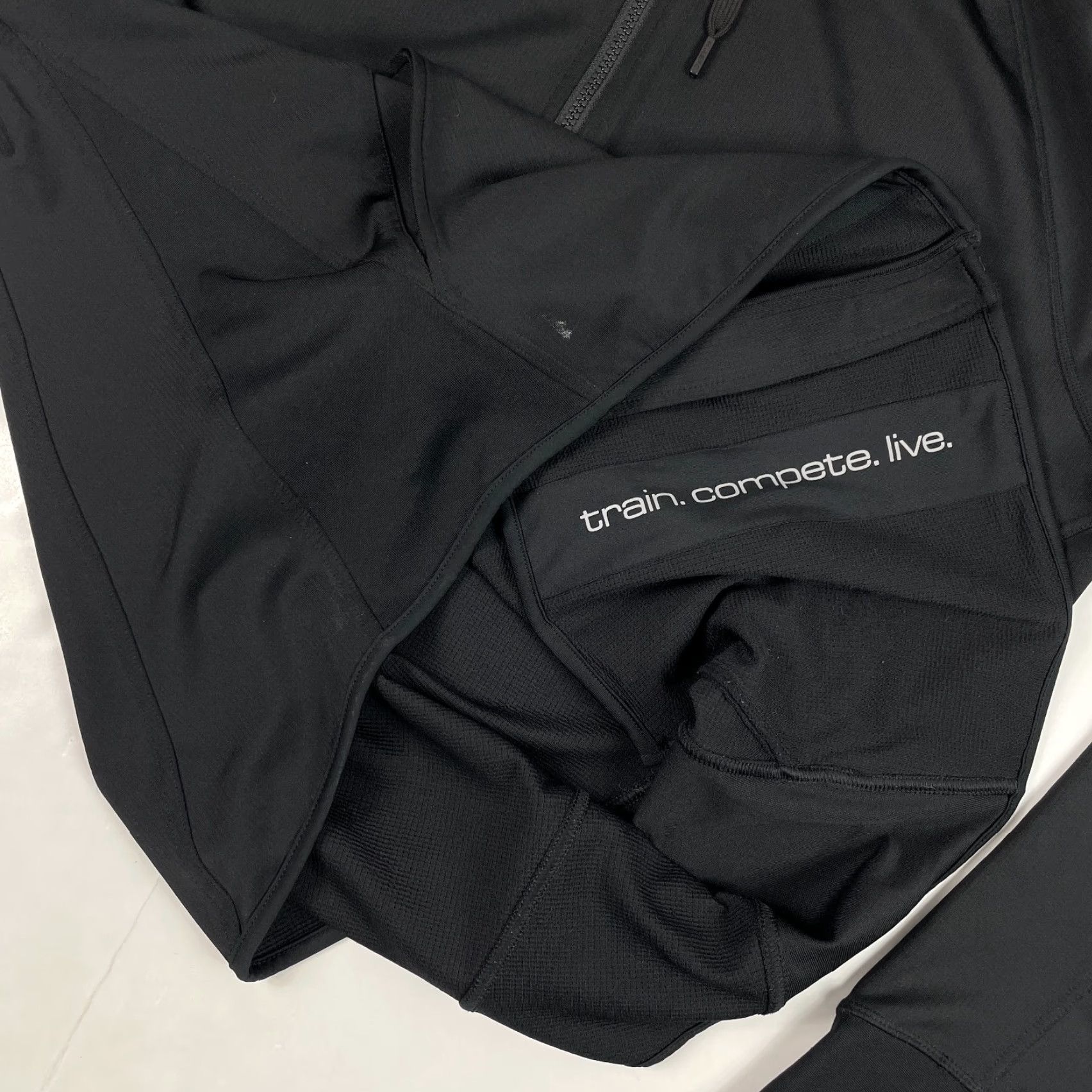 Vintage VINTAGE Hylete Hoodie Mens 2XL Black Flexion Tech Full Zip Lined Workout Gym Hiking Hoodie Mens 2XL Black Flexion Tech Full Zip Lined outdoor Mens Size US XXL / EU 58 / 5 - 6 Thumbnail