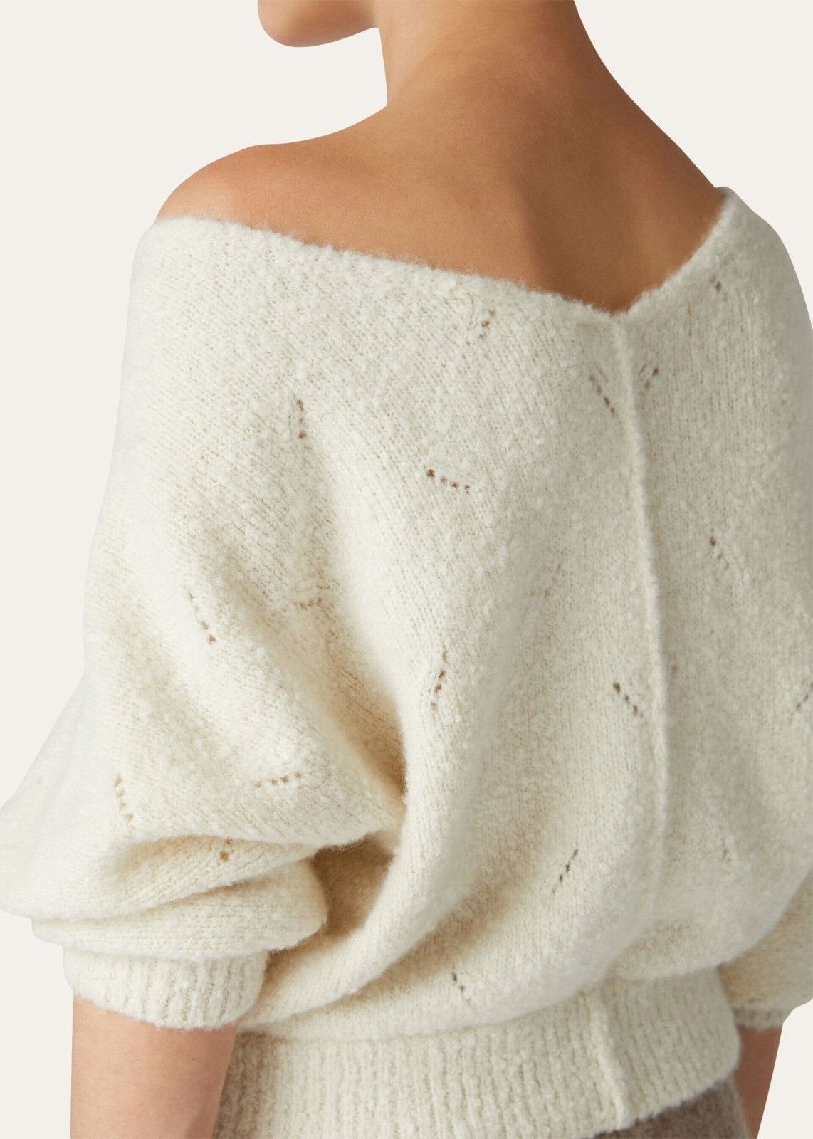Loro Piana o1srvl11e1125 FAN1844 Cocooning V-Neck Cardigan in White Size XS / US 0-2 / IT 36-38 - 4 Thumbnail