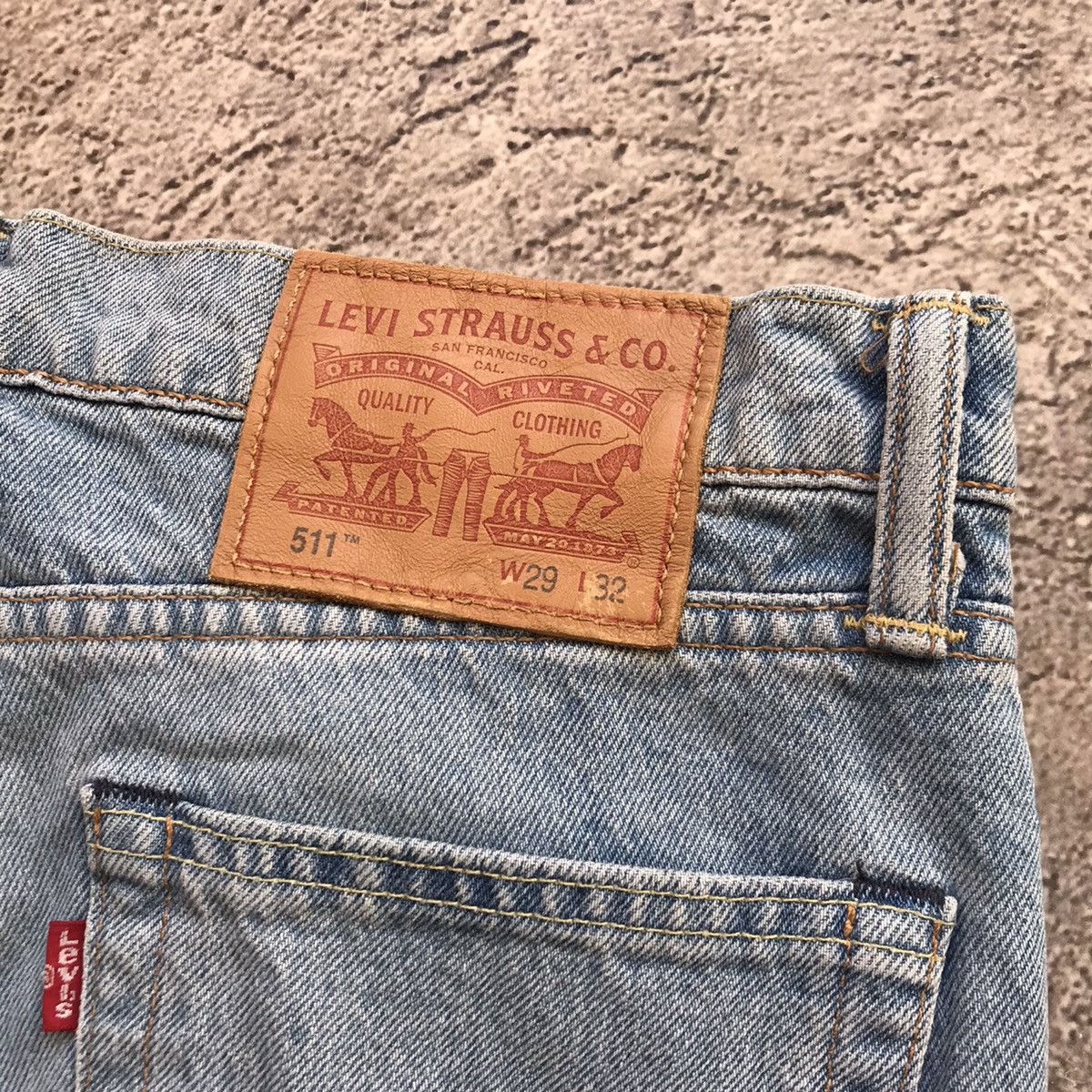 Vintage Vintage 90s Levis Baggy Distressed Faded Jeans Grunge 29 Size US 29 - 6 Thumbnail