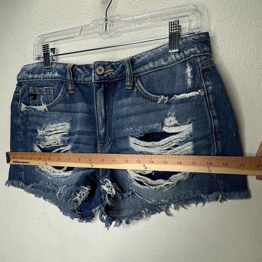 Other Kancan Medium Wash Mid-Rise Distressed Raw Hem Shorts 28 Size 28" / US 6 / IT 42 - 12 Thumbnail