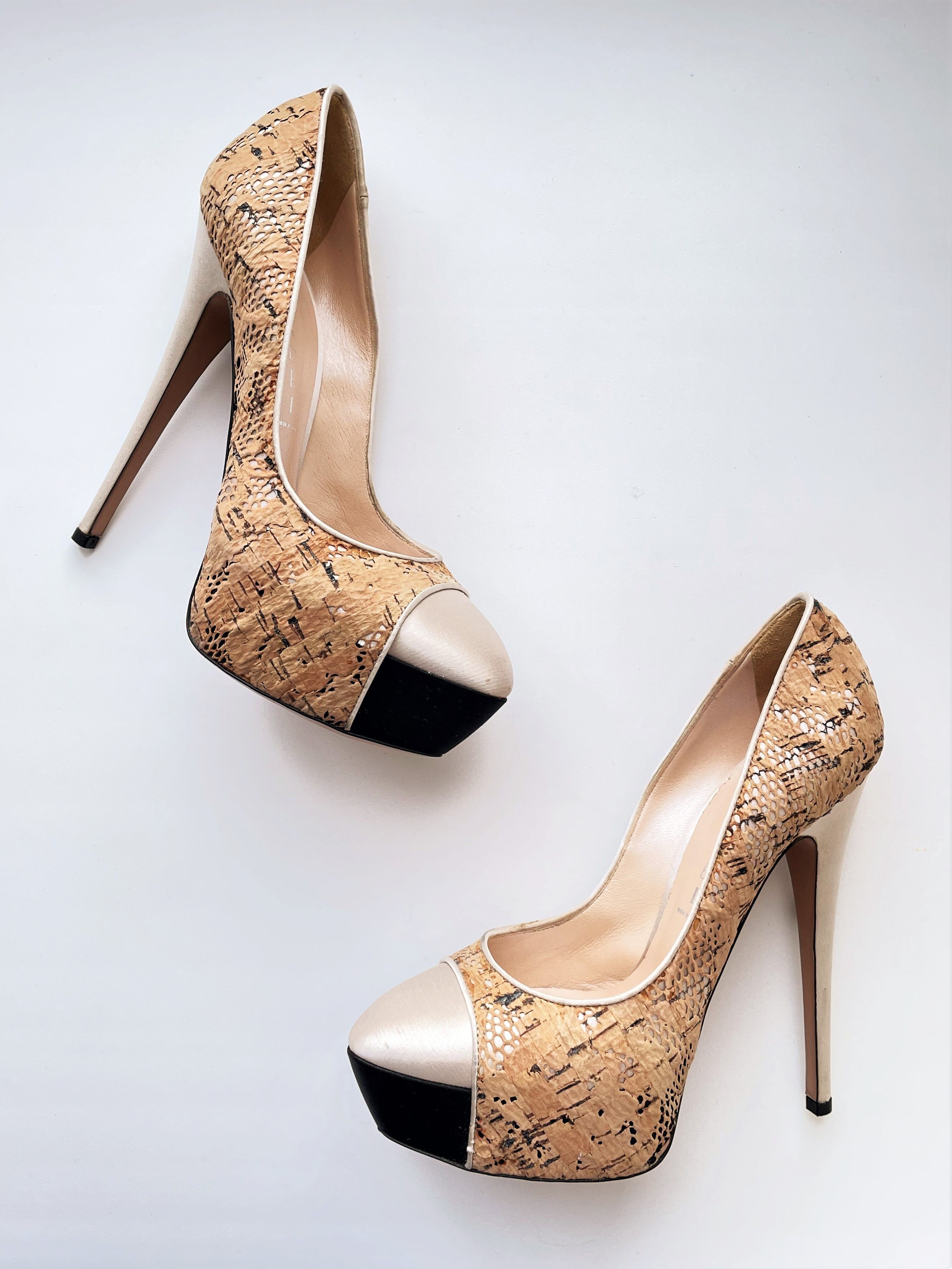 Casadei EUC Casadei 37 Women Stilettos Hidden Platform Satin Cap Toe Size US 7 / IT 37 - 3 Thumbnail